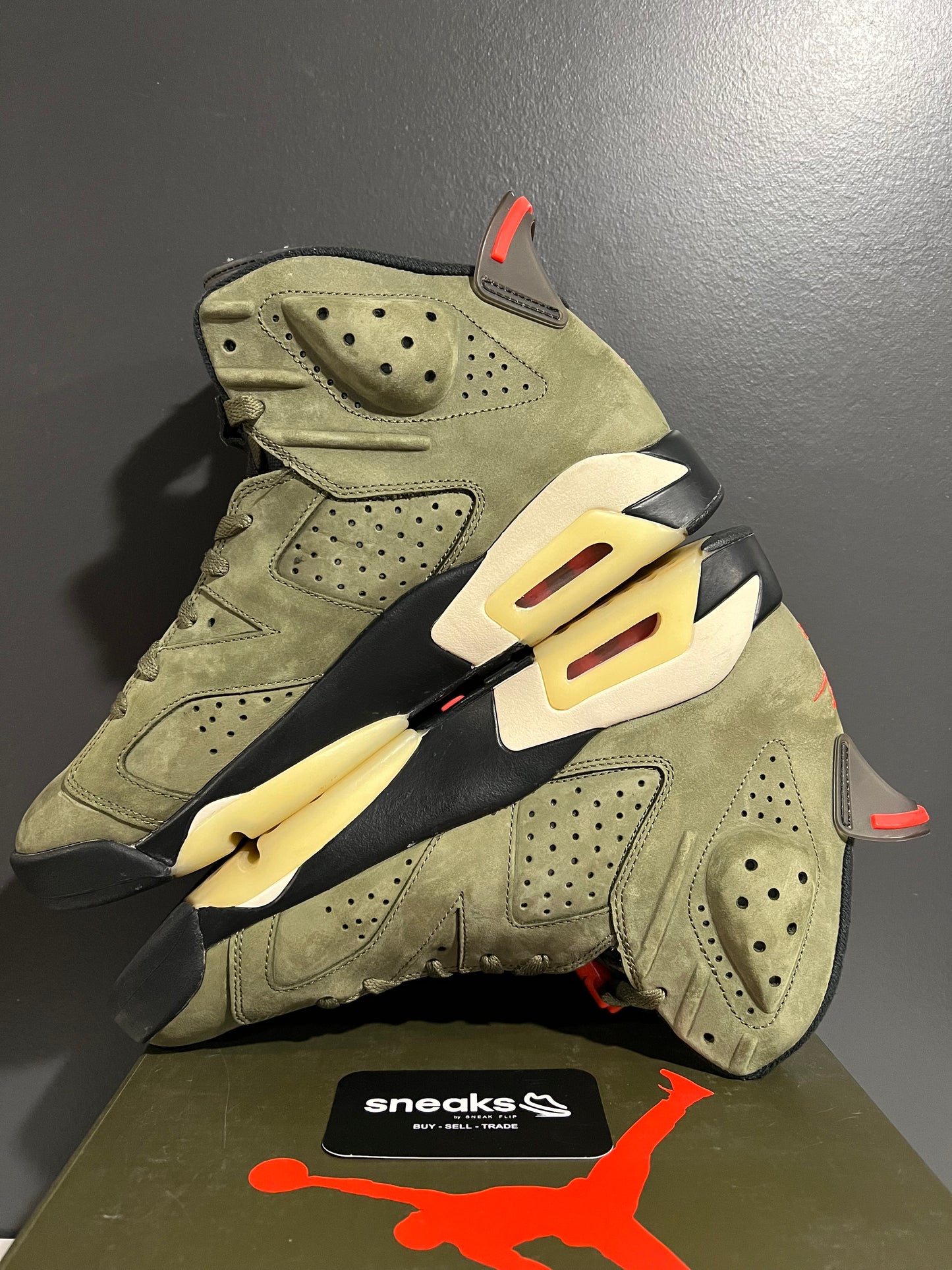 USED Travis Scott x Air Jordan 6 Retro Olive CN1084-200 SIZE 10.5M OG ALL AG25-198