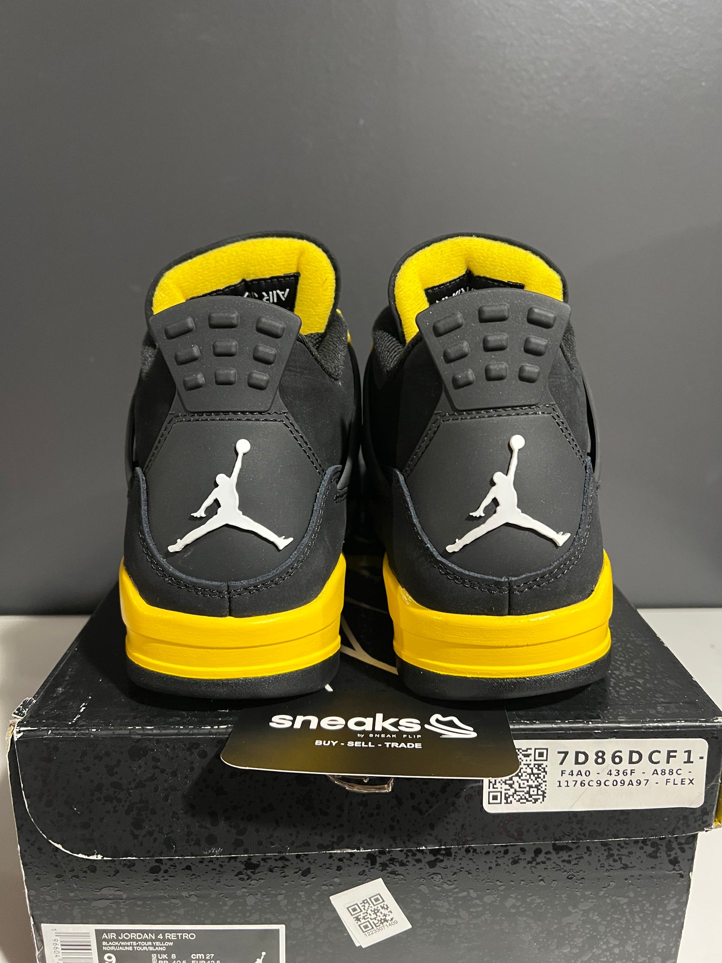 USED Air Jordan 4 Retro Thunder 2023 DH6927-017 SIZE 9M OG ALL AG25-197
