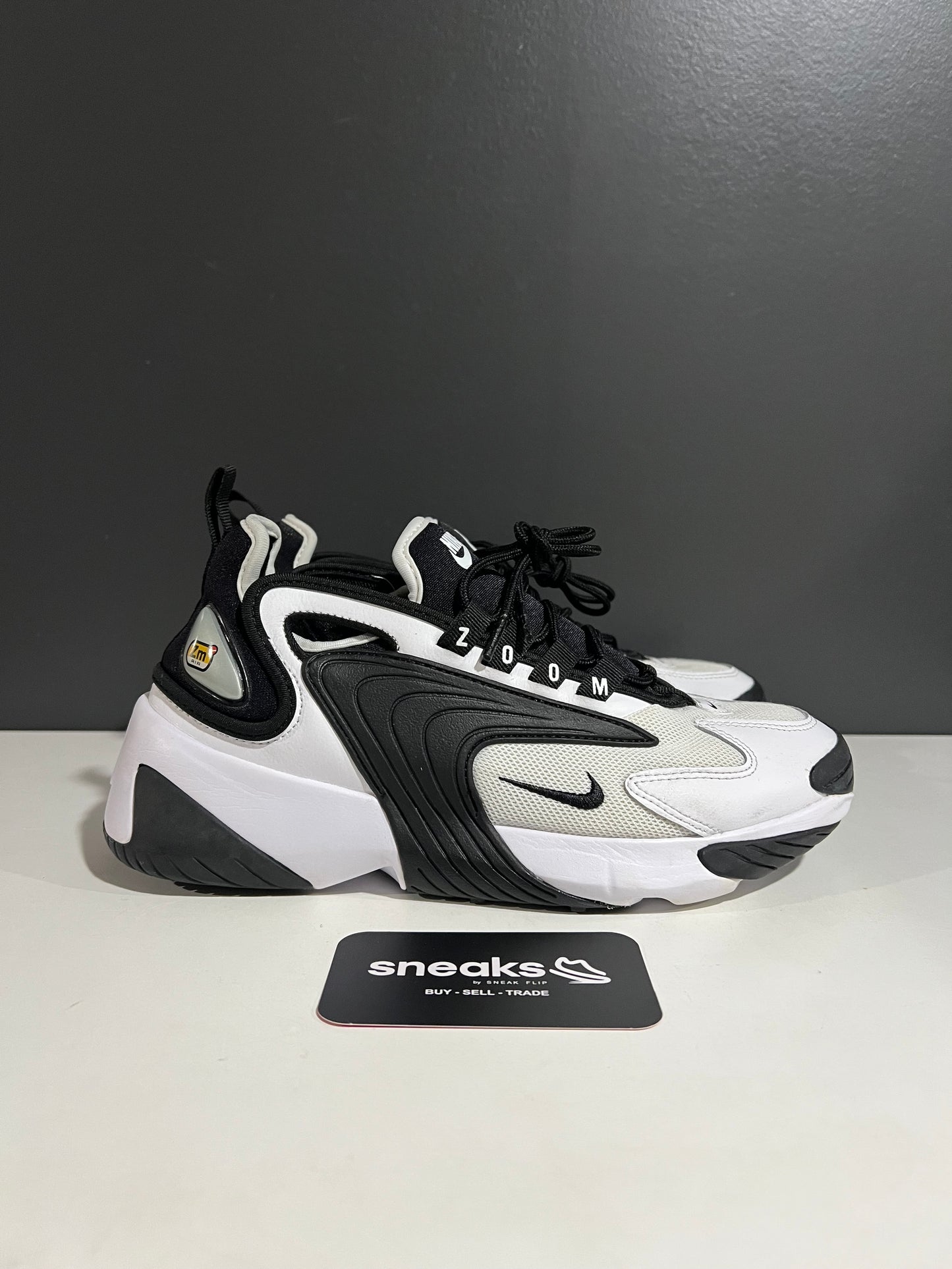 USED Wmns Zoom 2K White Black AO0354-100 SIZE 6Y NO BOX JY25-309
