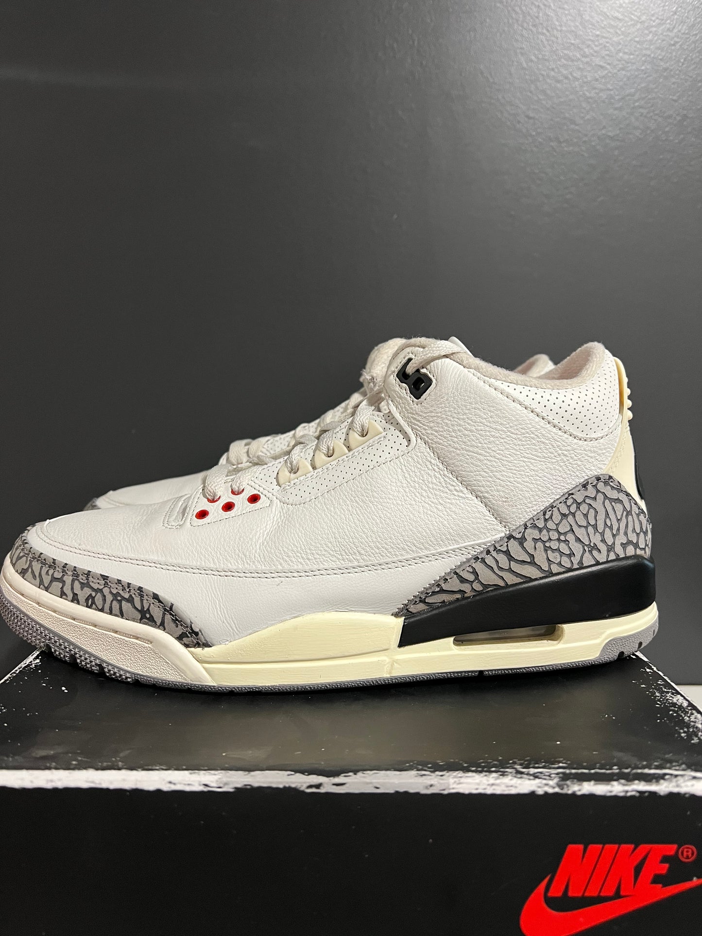 USED Air Jordan 3 Retro White Cement Reimagined DN3707-100 SIZE 10.5M OG ALL