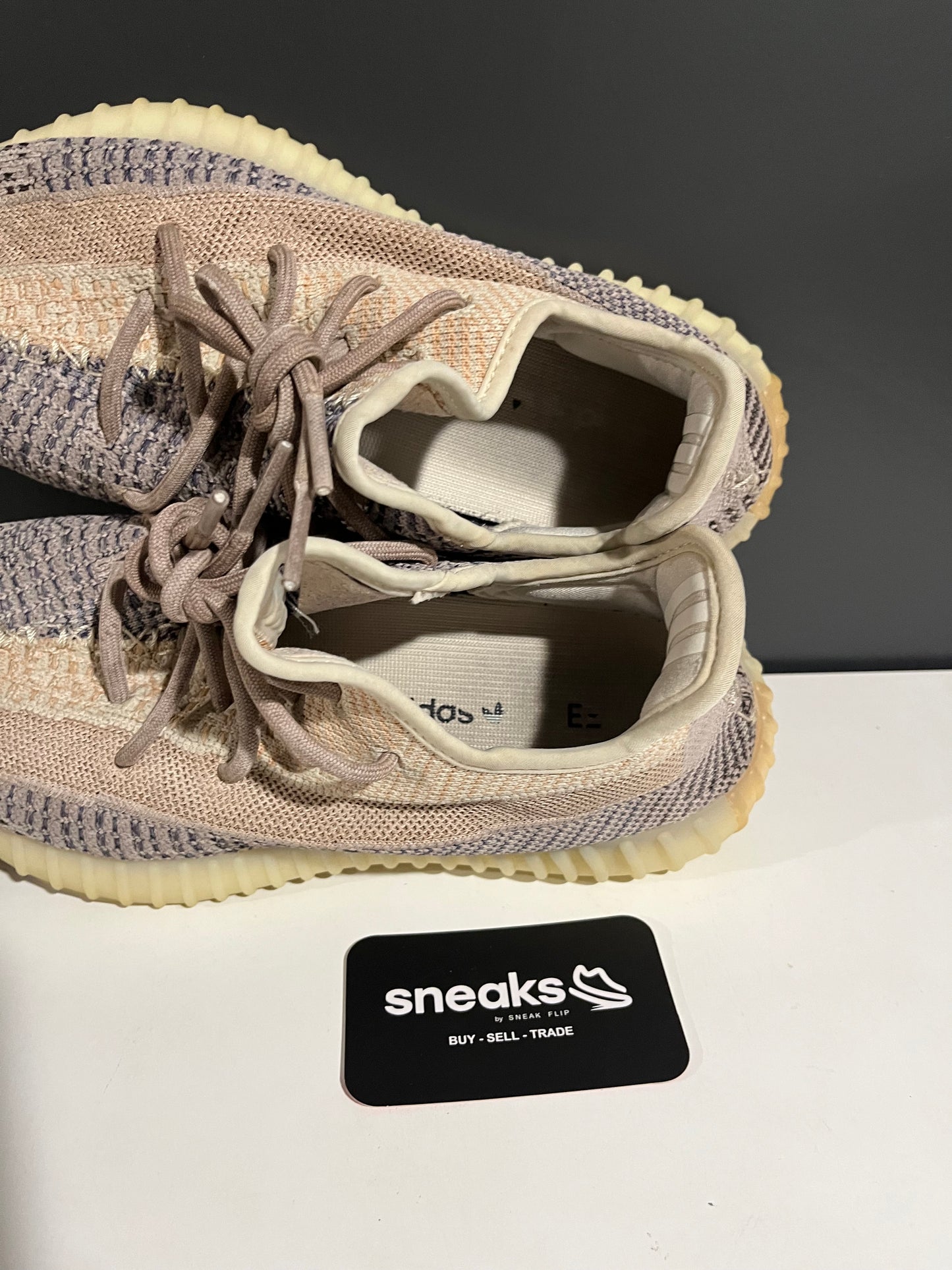 USED Yeezy Boost 350 V2 Ash Pearl GY7658 SIZE 7.5M NO BOX
