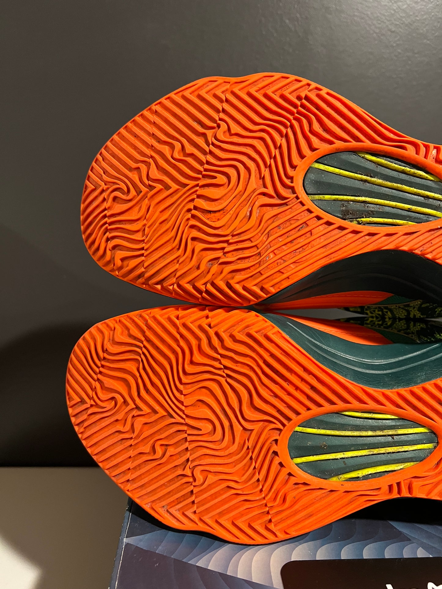 USED KD 7 Weatherman 653996-303 SIZE 10M OG ALL JY25-77
