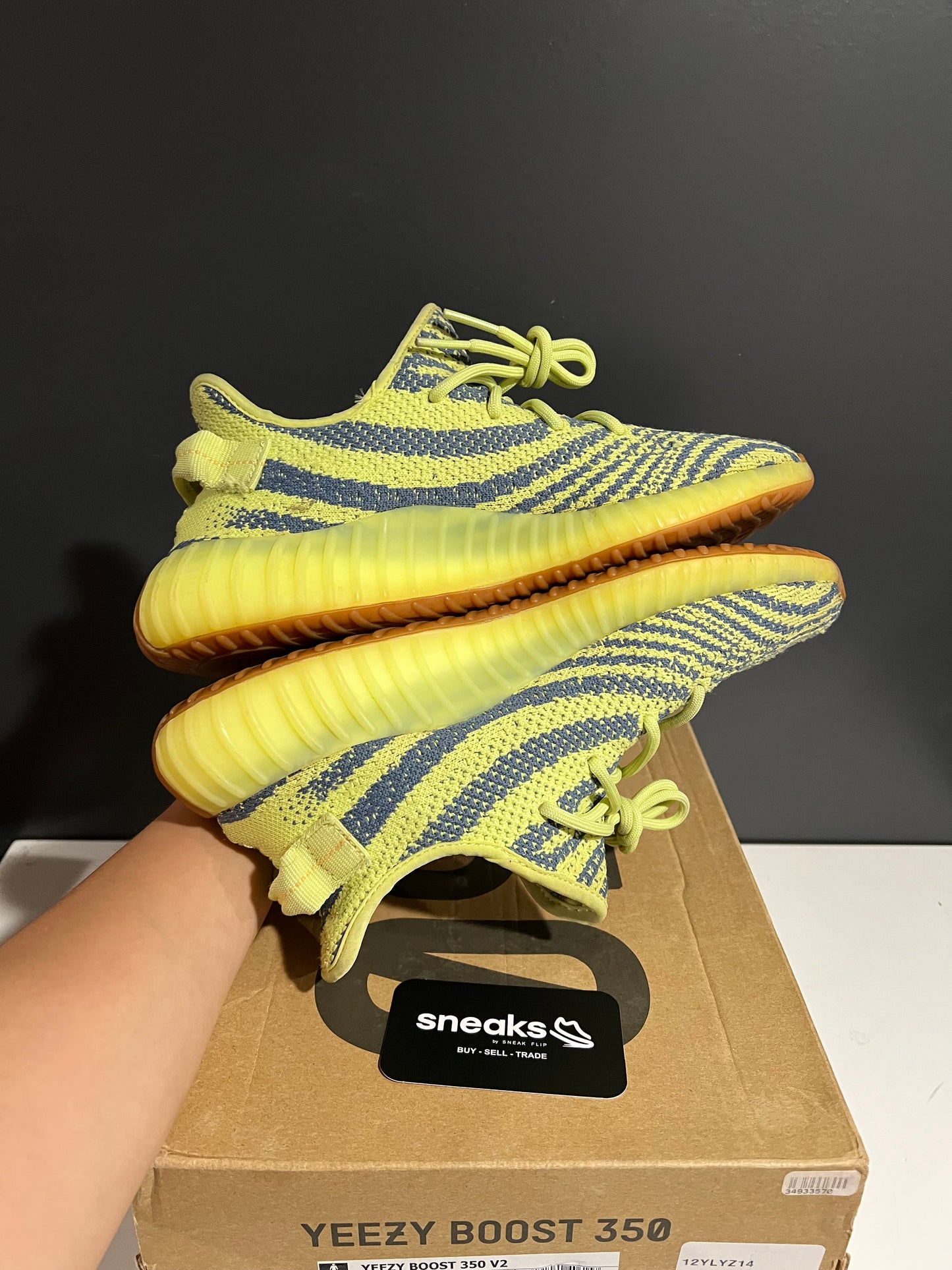 USED Yeezy Boost 350 V2 Semi Frozen Yellow B37572 SIZE 9M OG ALL AG25-227
