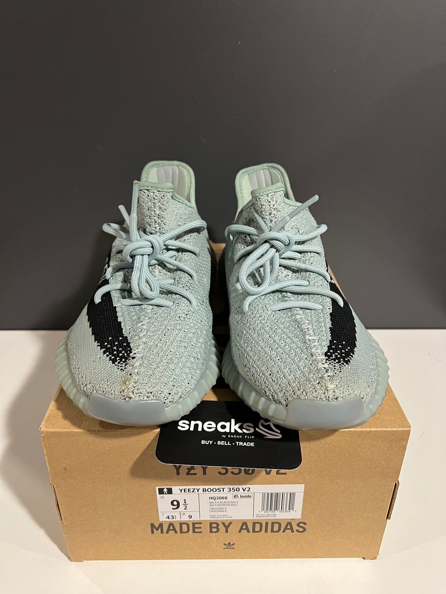 USED Yeezy Boost 350 V2 Salt HQ2060 SIZE 9.5M OG ALL AG25-311