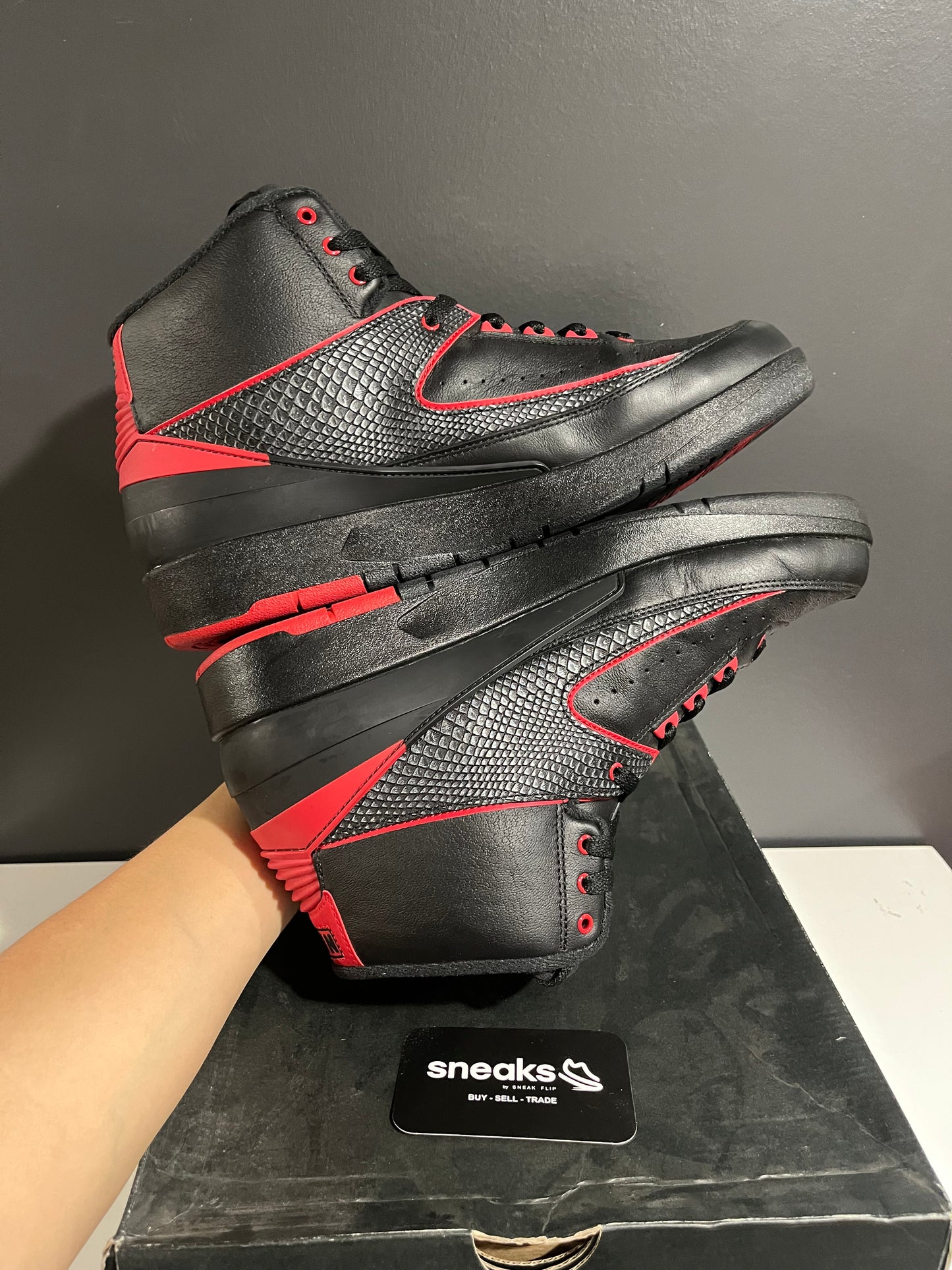USED Air Jordan 2 Retro Alternate 87 834274-001 SIZE 11.5M OG ALL