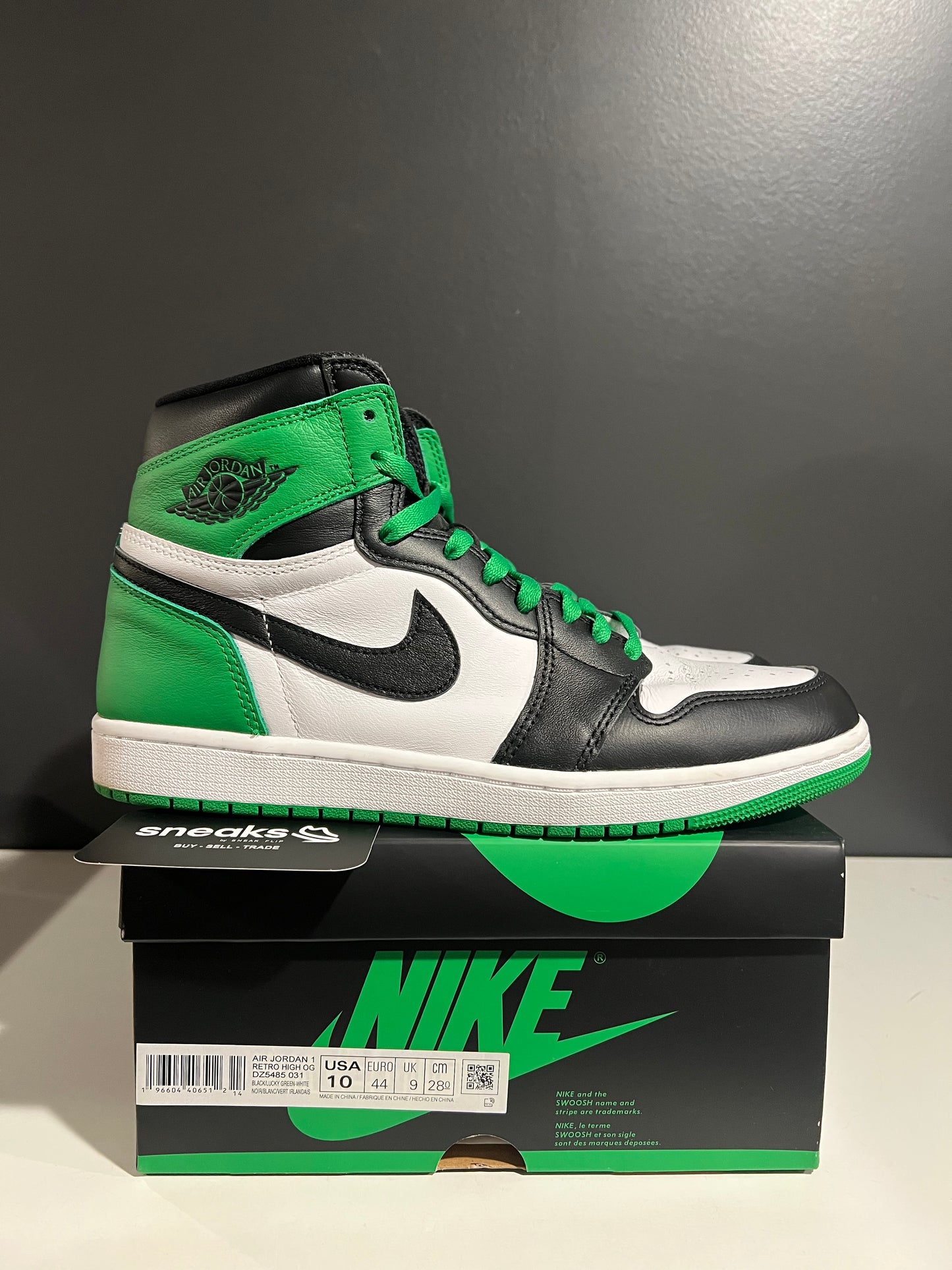 USED Air Jordan 1 Retro High OG Lucky Green DZ5485-031 SIZE 10M OG ALL AG25-26