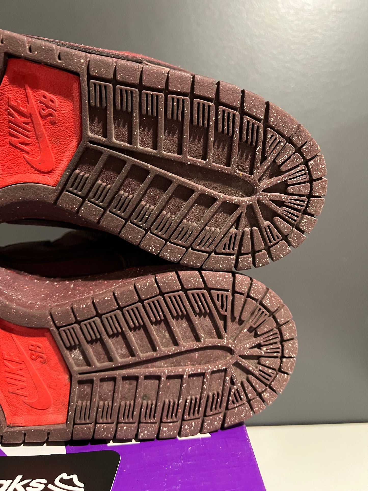 USED Dunk Low Premium SB City of Love Collection Burgundy Crush FN0619-600 SIZE 10M OG ALL AG25-360