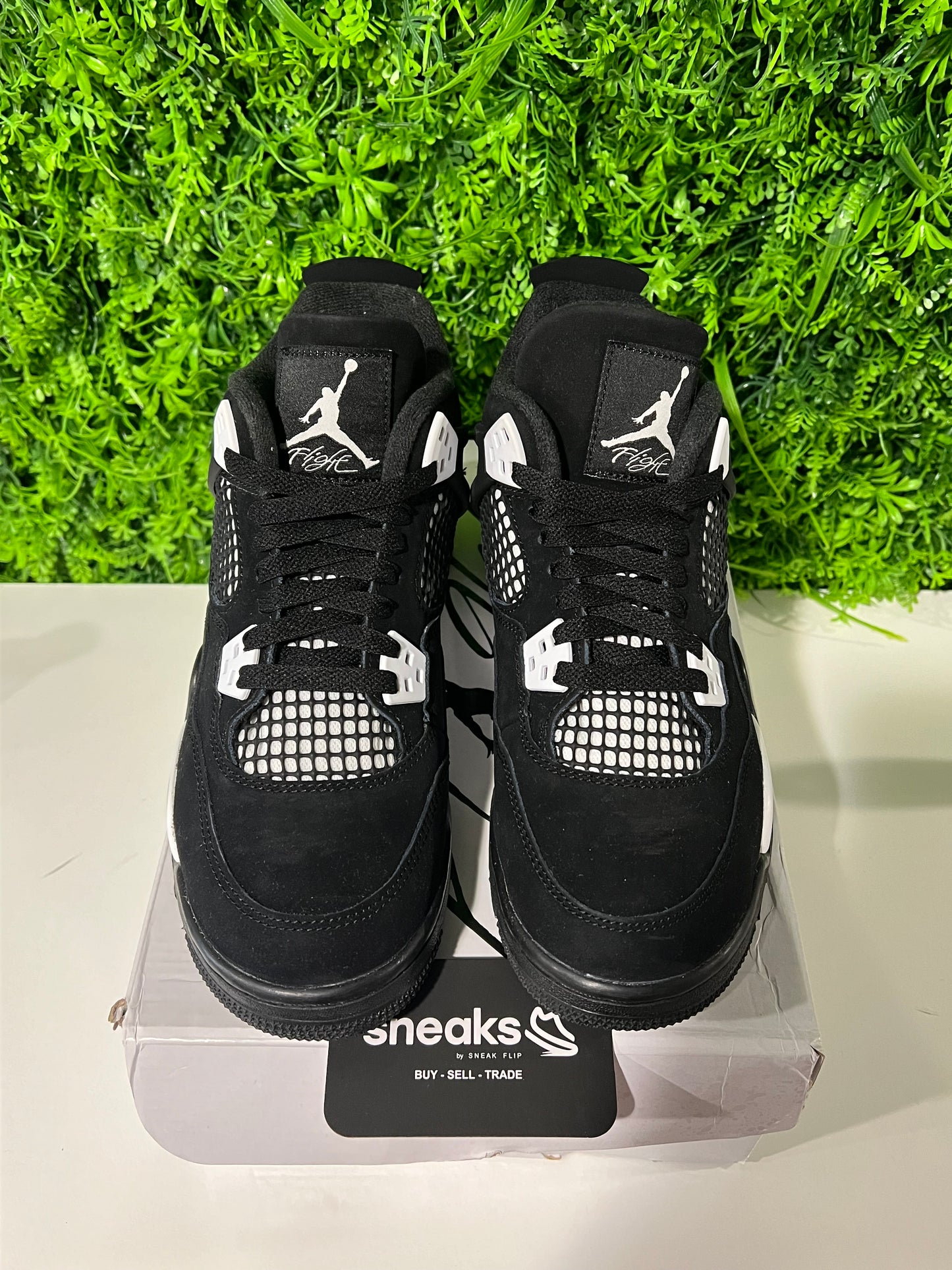 USED Air Jordan 4 Retro GS White Thunder FQ8213-001 SIZE 7Y OG ALL