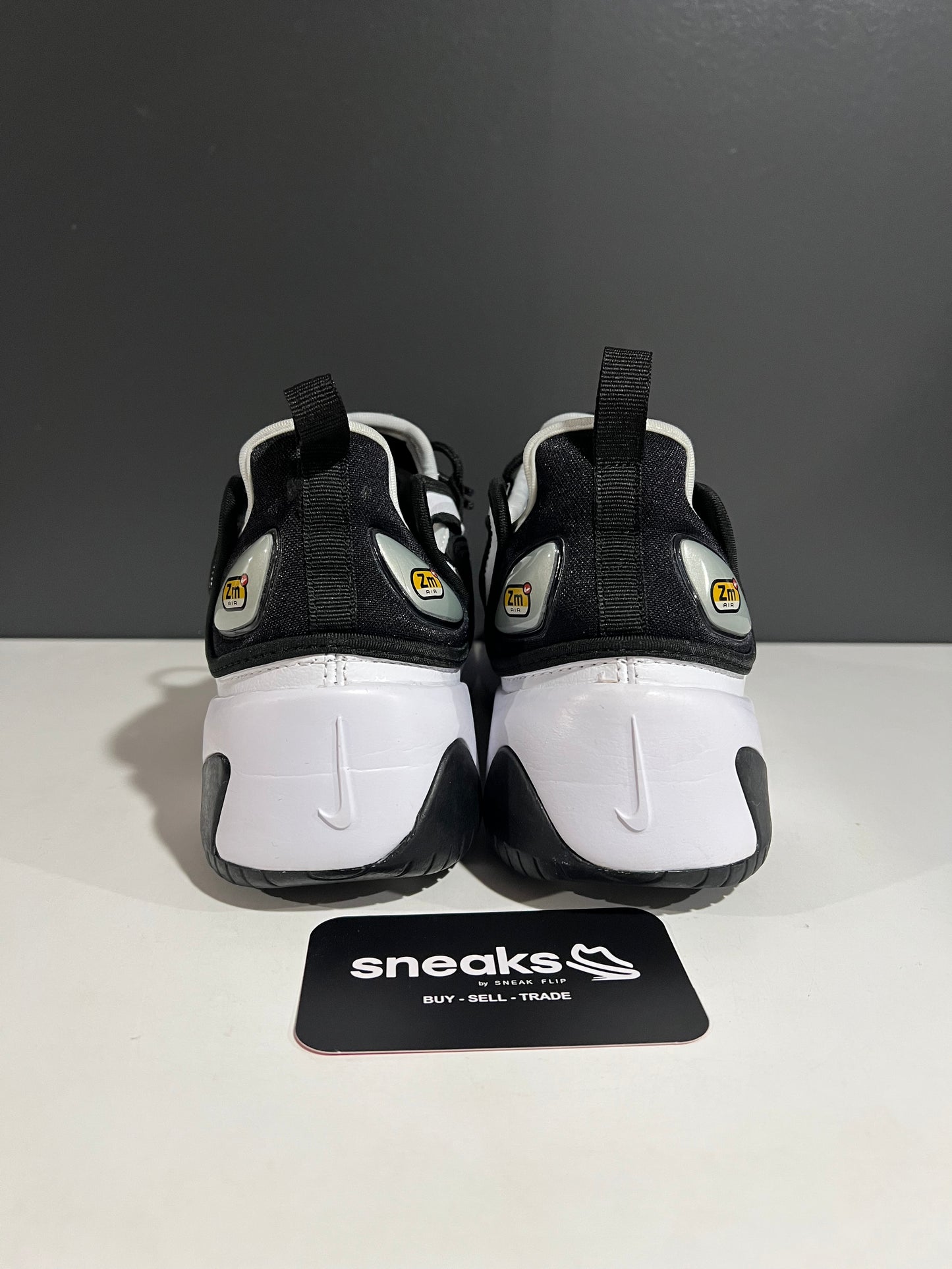 USED Wmns Zoom 2K White Black AO0354-100 SIZE 6Y NO BOX JY25-309