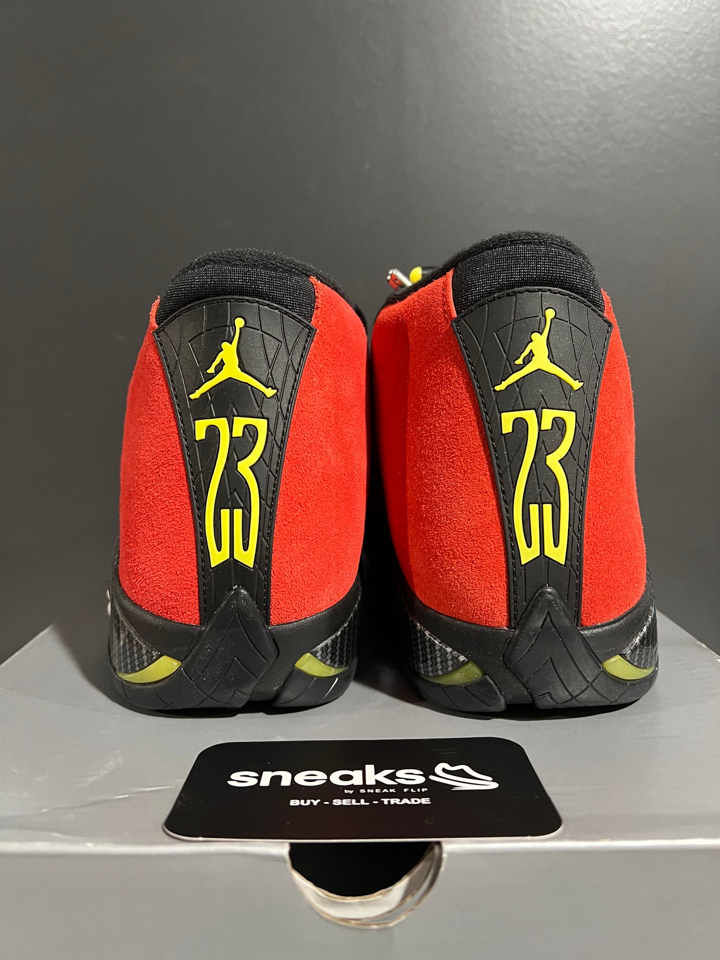 USED Air Jordan 14 Retro Ferrari 2025 IF5015-600 SIZE 9M OG ALL AG25-206