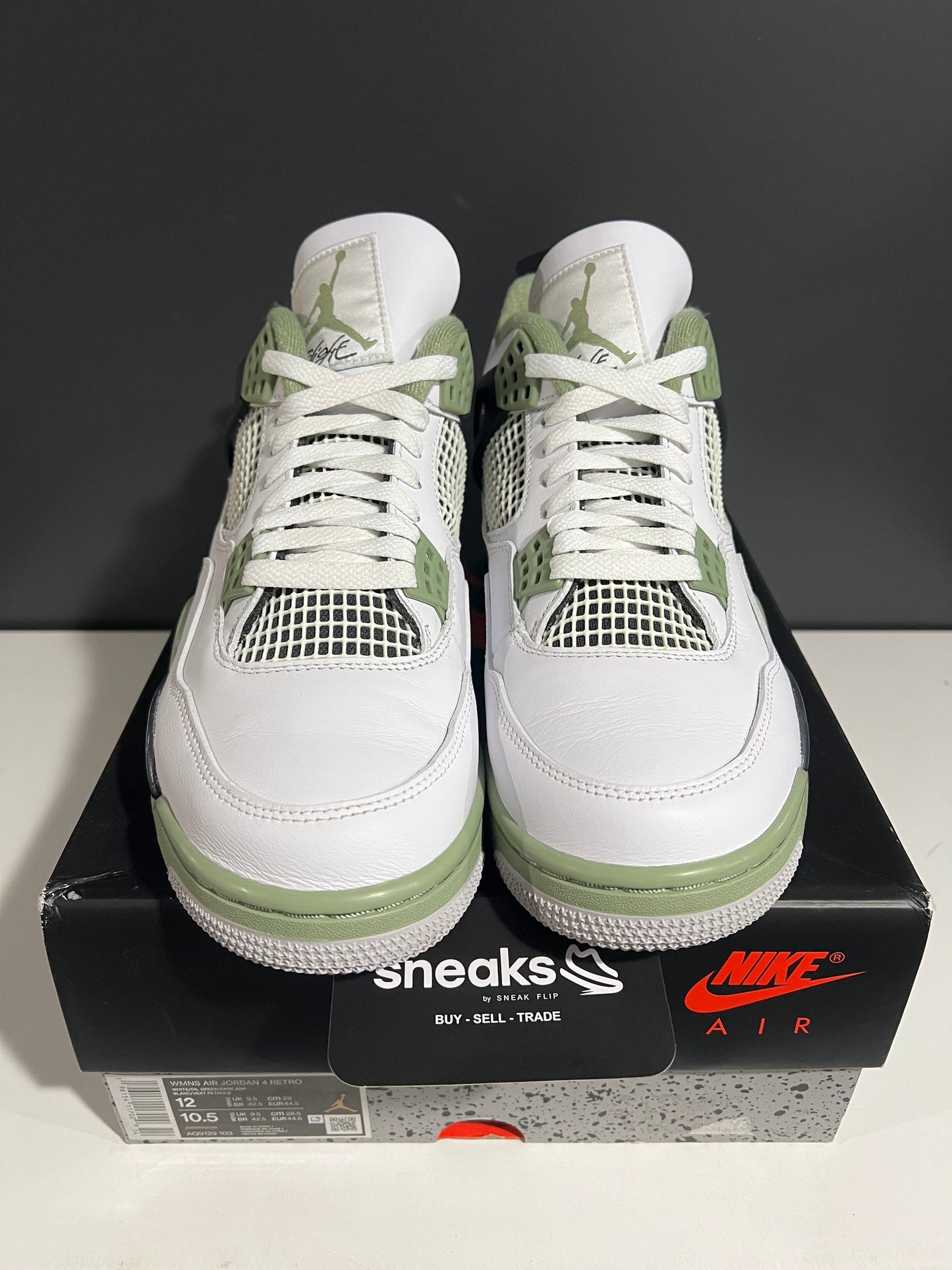 USED Wmns Air Jordan 4 Retro Seafoam AQ9129-103 SIZE 10.5M OG ALL AG25-364