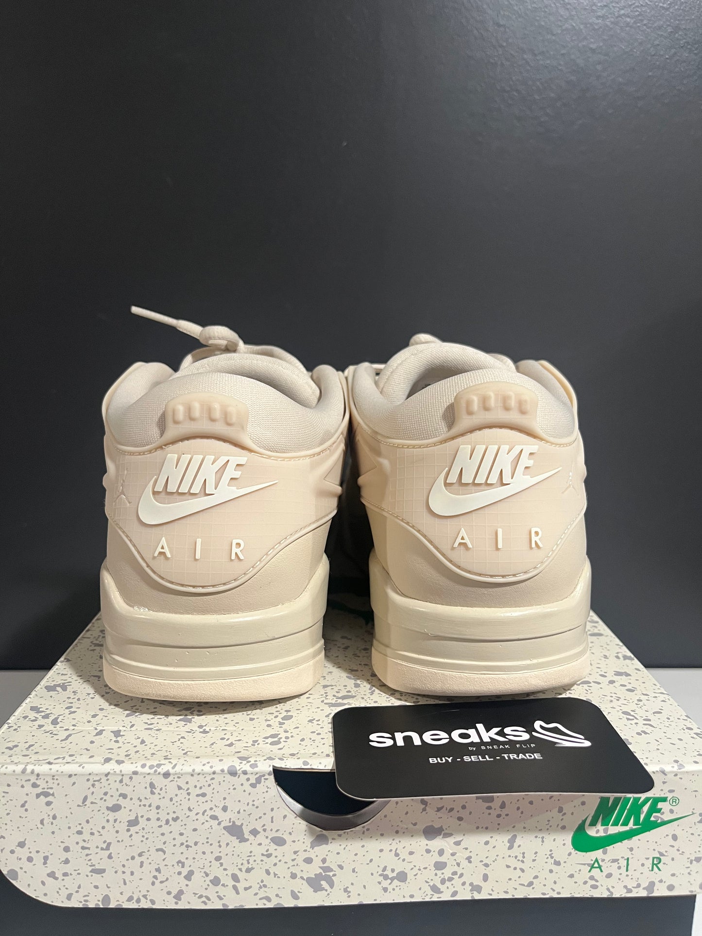 USED Wmns Air Jordan 4 RM Legend Light Brown FQ7940-200 SIZE 9M OG ALL