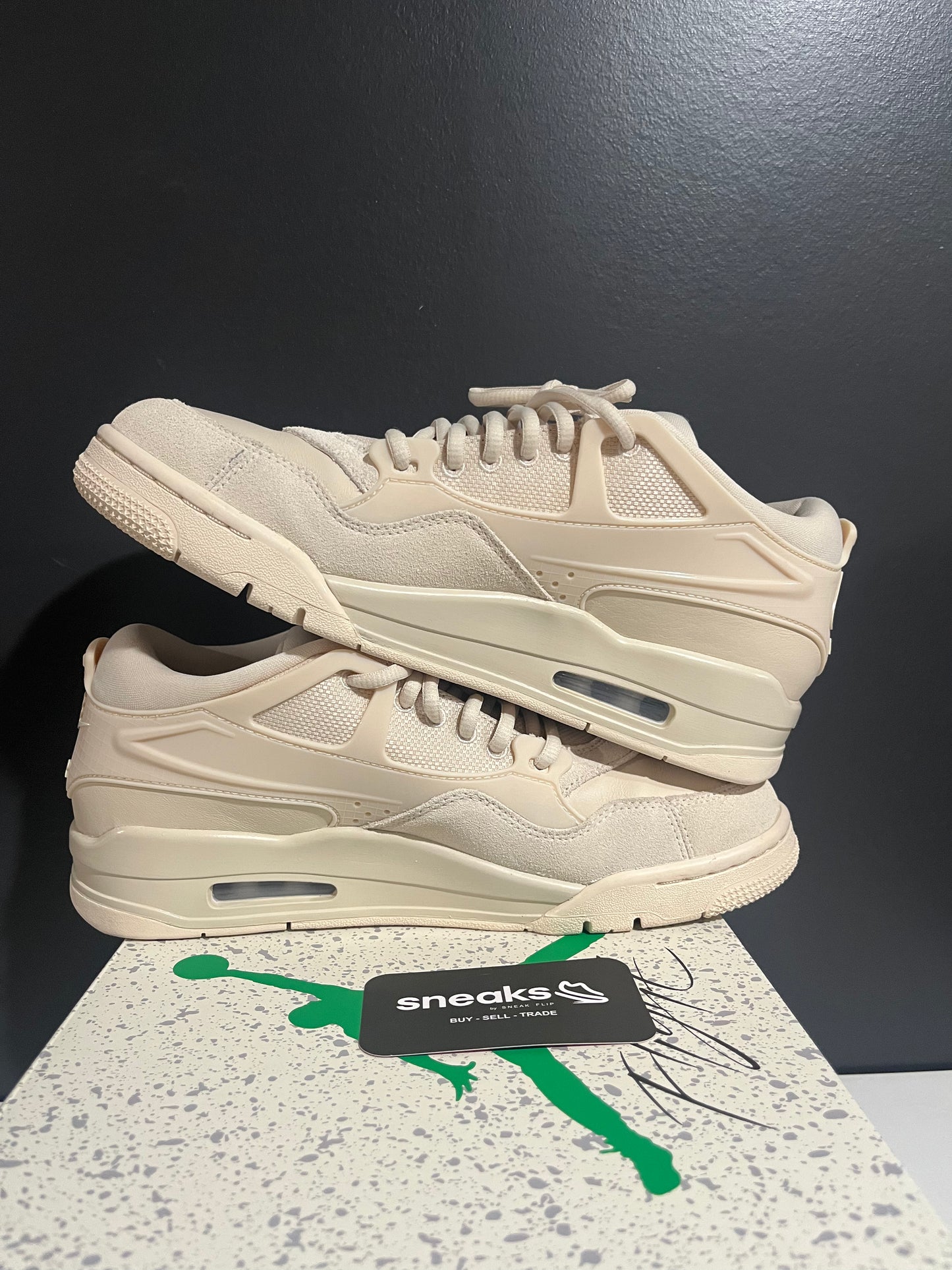 USED Wmns Air Jordan 4 RM Legend Light Brown FQ7940-200 SIZE 9M OG ALL