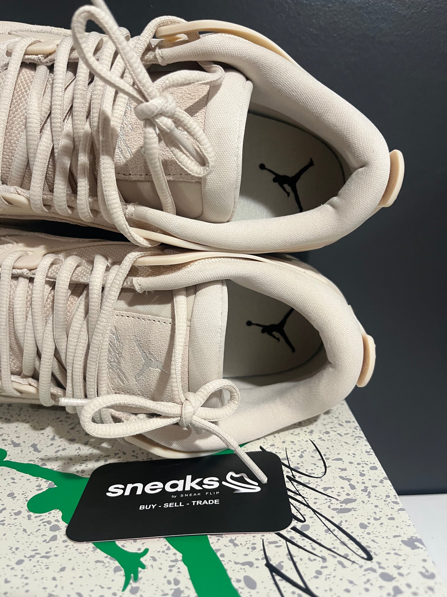 USED Wmns Air Jordan 4 RM Legend Light Brown FQ7940-200 SIZE 9M OG ALL