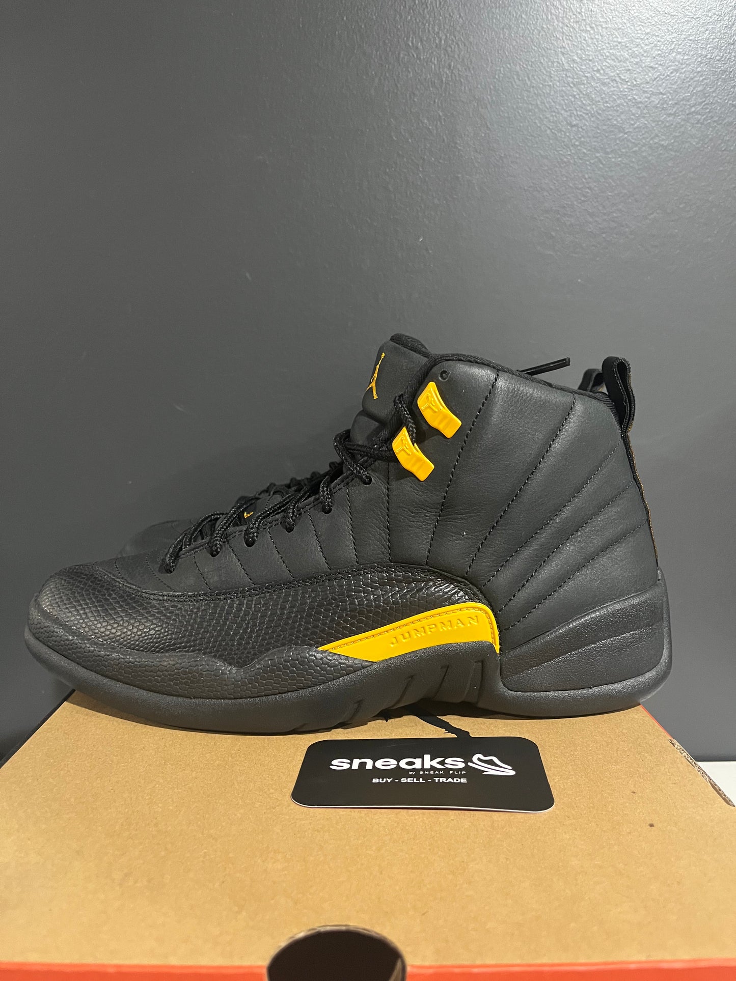 USED Air Jordan 12 Retro Black Taxi CT8013-071 SIZE 10M OG ALL