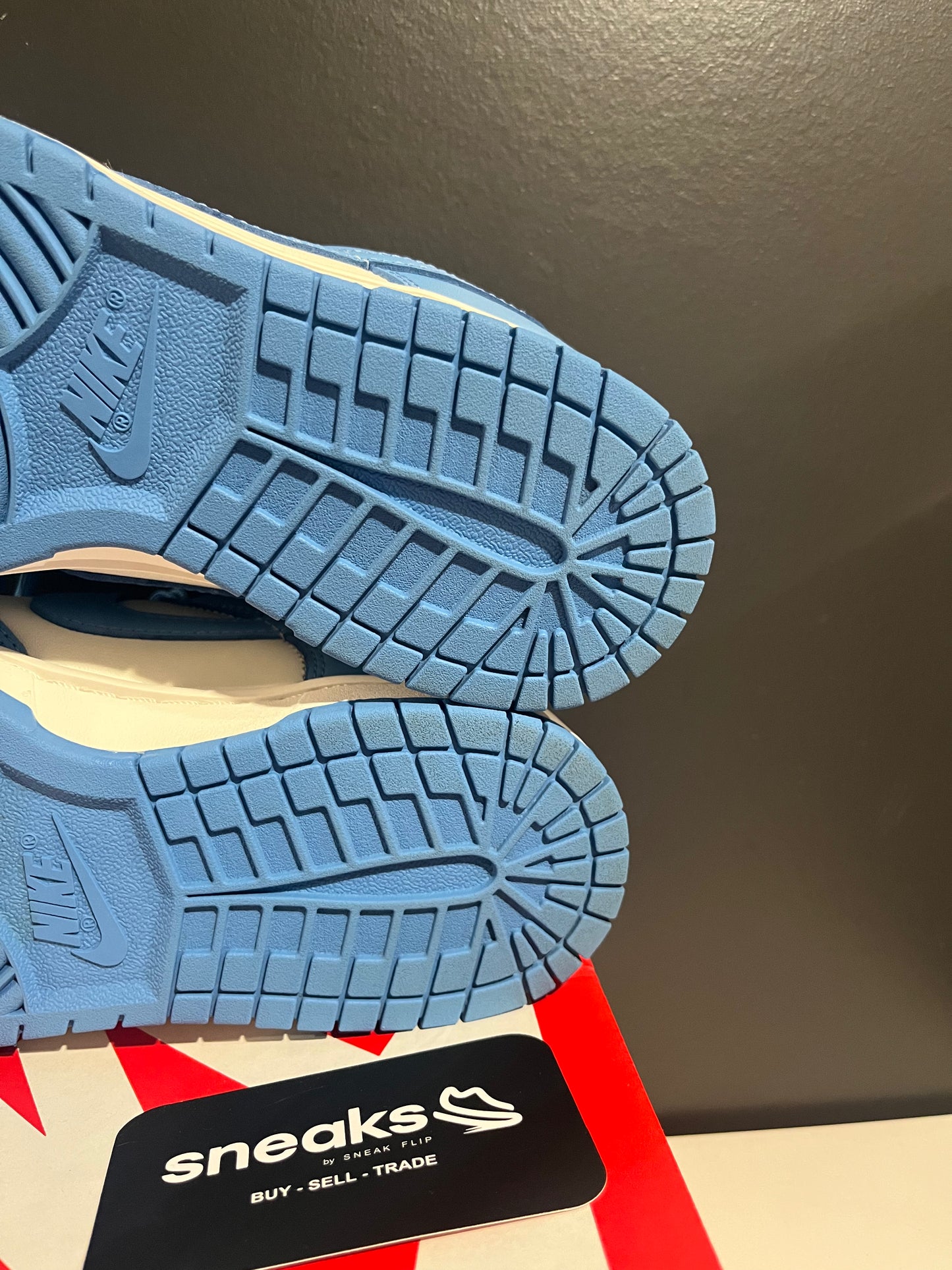 USED Wmns Dunk Low Coast DD1503-100 SIZE 7M OG ALL