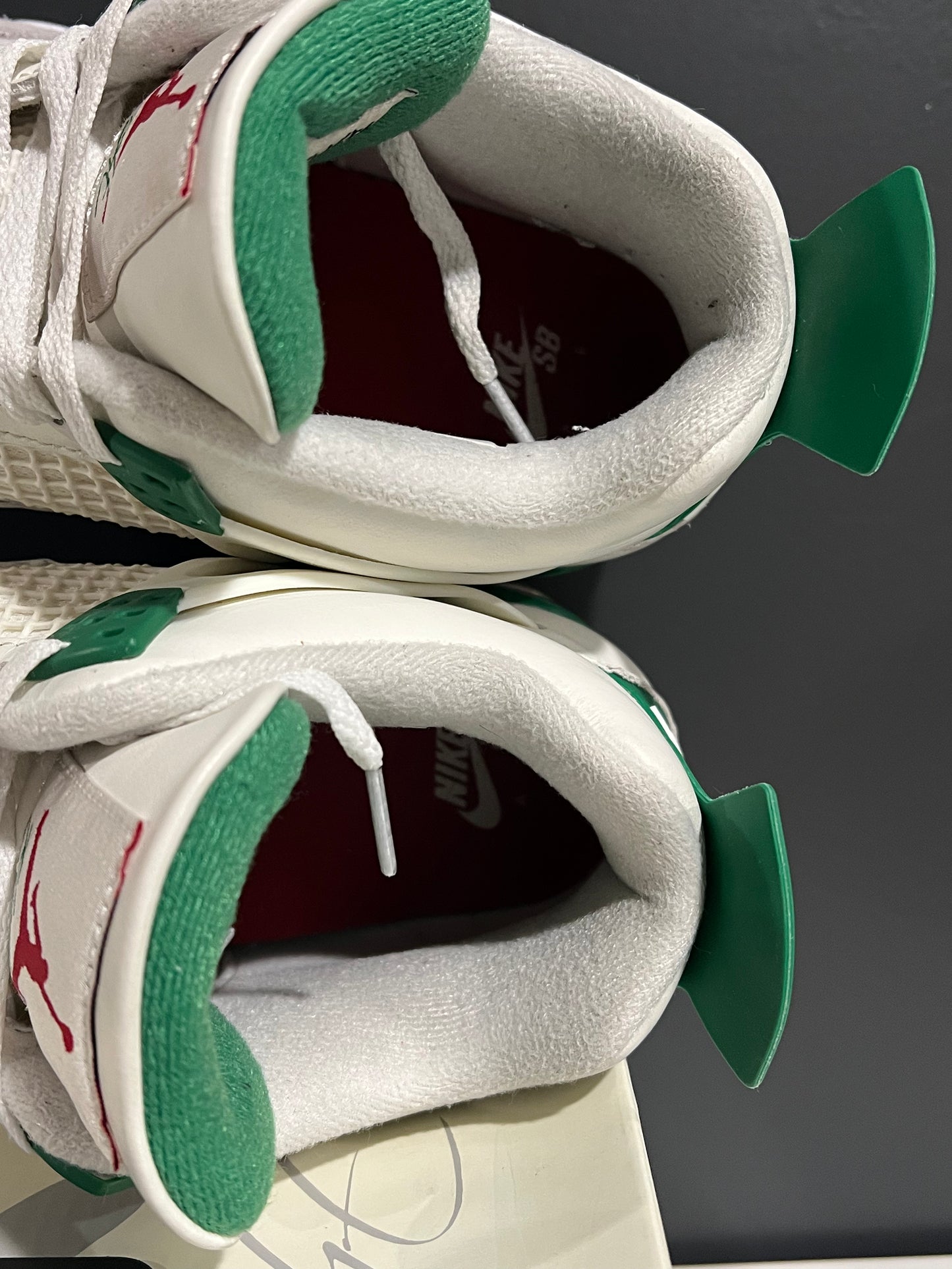 USED Nike SB x Air Jordan 4 Retro SP Pine Green DR5415-103 SIZE 9.5M OG ALL SP25-125