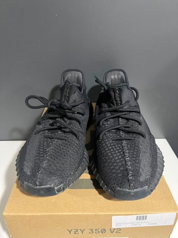 USED SIZE 10M Adidas Yeezy Boost 350 V2 Onyx - Used