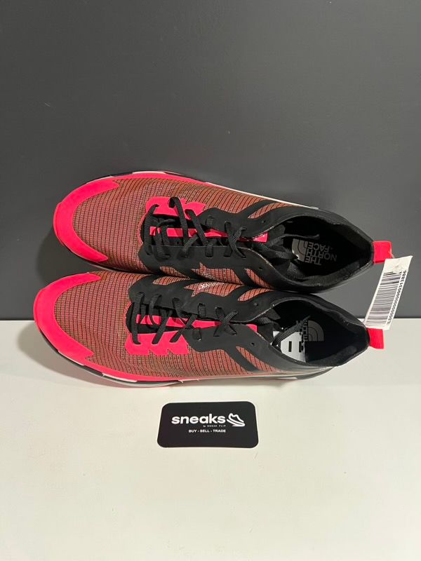 SIZE 11.5M The North Face Pink Vectiv Sneakers Pink - New (NO BOX)
