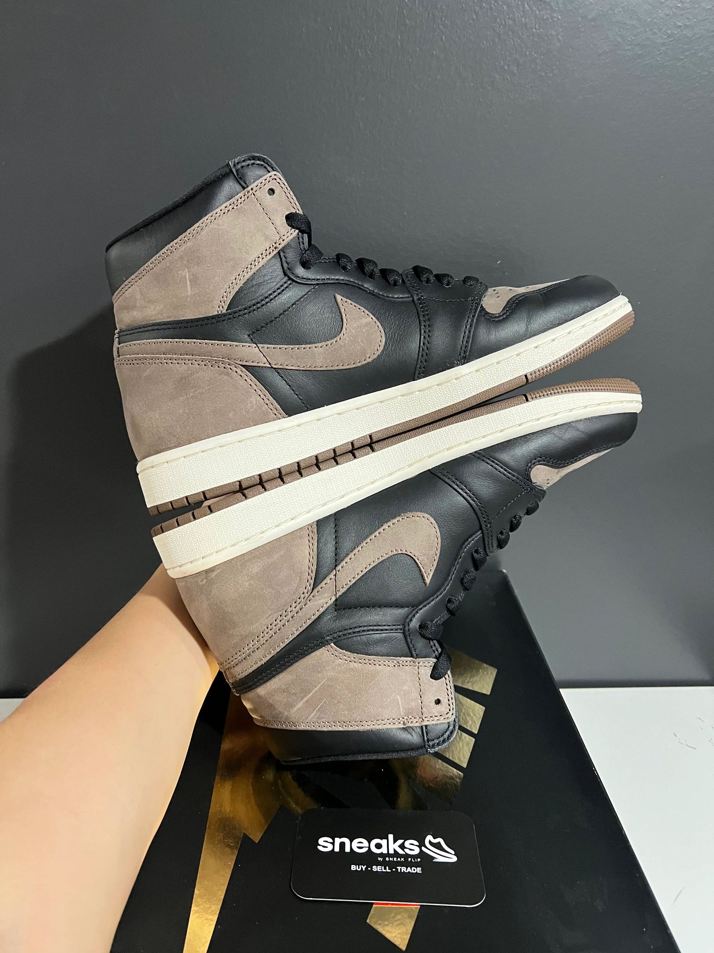 Jordan 1 Retro High OG Palomino - Used