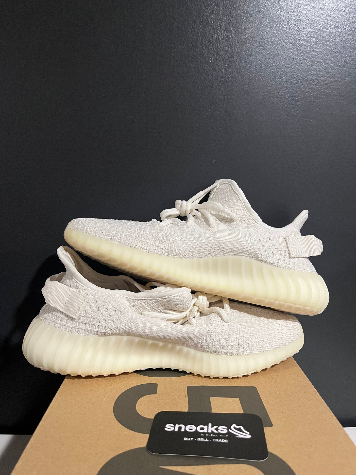 adidas Yeezy Boost 350 V2 Bone - Used