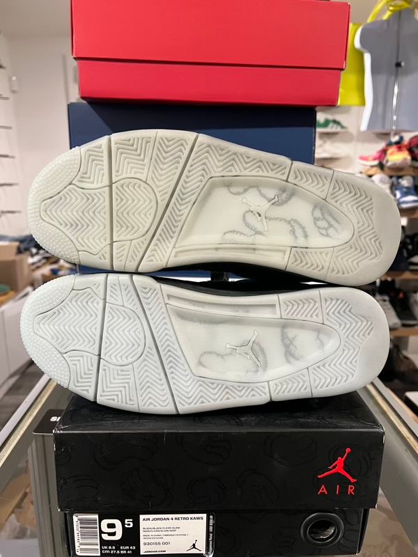 NEW SIZE 9.5M Jordan 4 Retro Kaws Black - New (WITH DEFECTS)