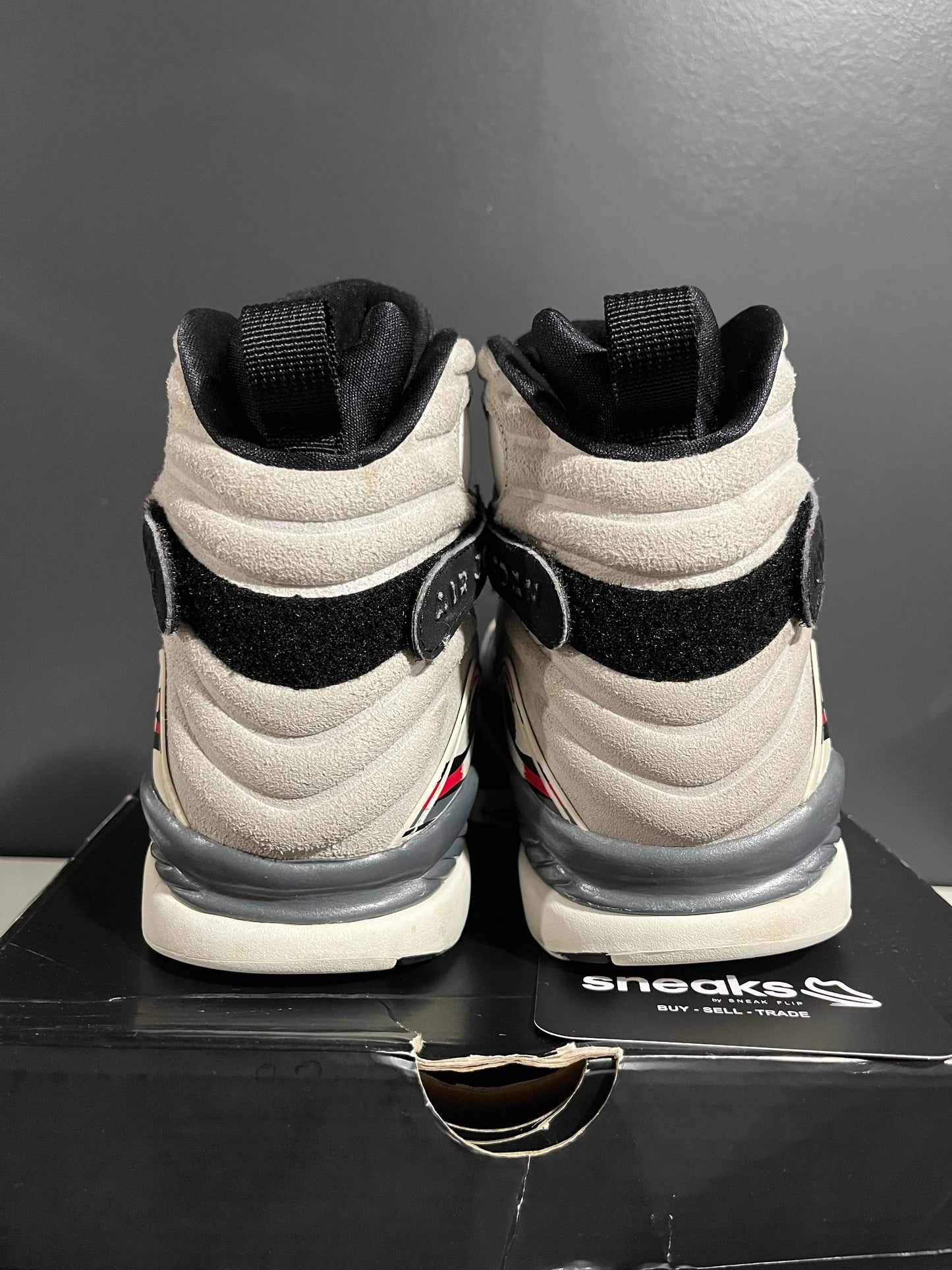 Jordan 8 Retro Bugs Bunny (2013) - Used