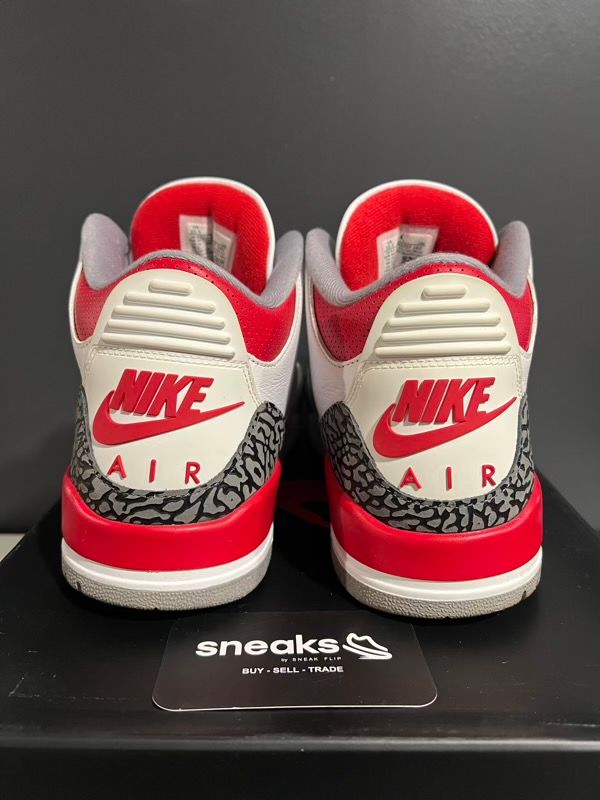 USED SIZE 10.5M  Jordan 3 Retro Fire Red (2022) - Used