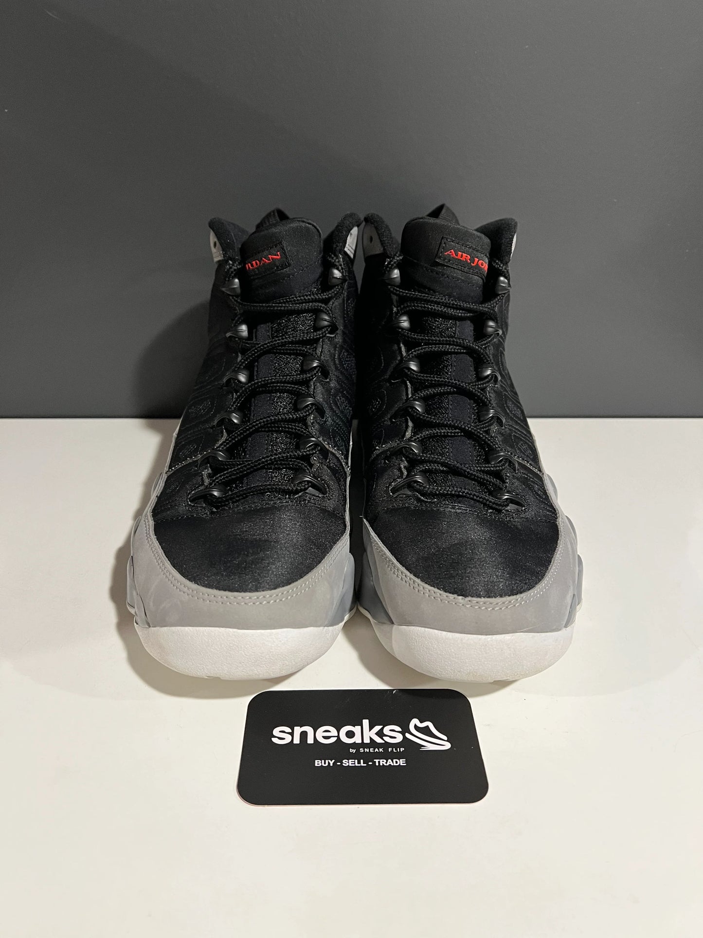 Jordan 9 Retro Particle Grey - Used