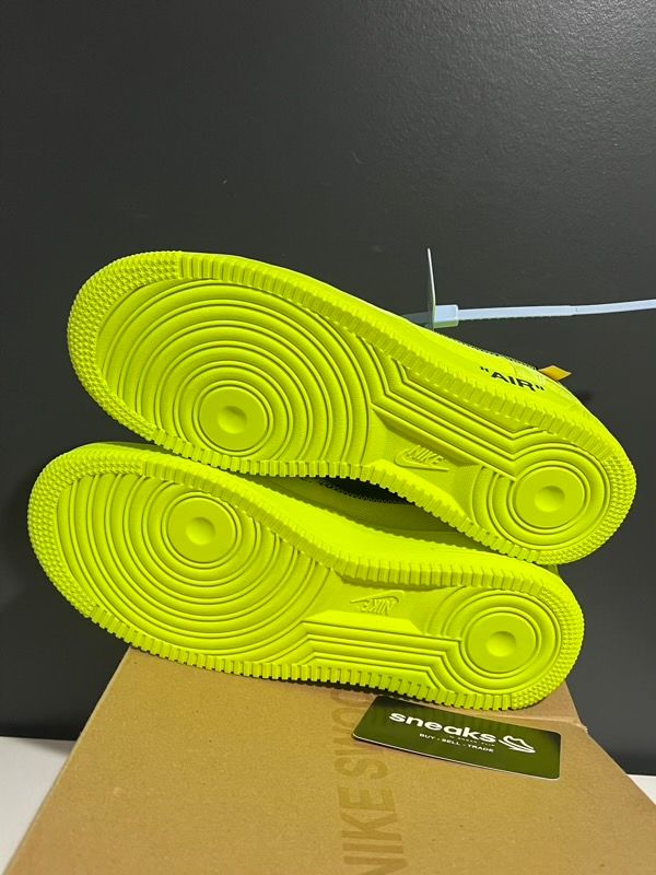 NEW SIZE 8.5M Nike Air Force 1 Low Off-White Volt - New (DAMAGED BOX LID)