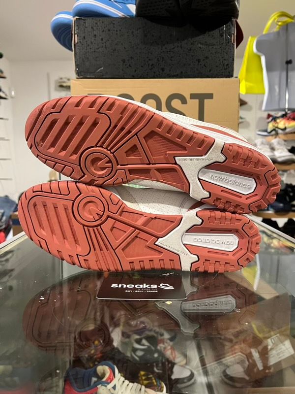 USED SIZE 11M New Balance 550 Terracotta - USED NO BOX