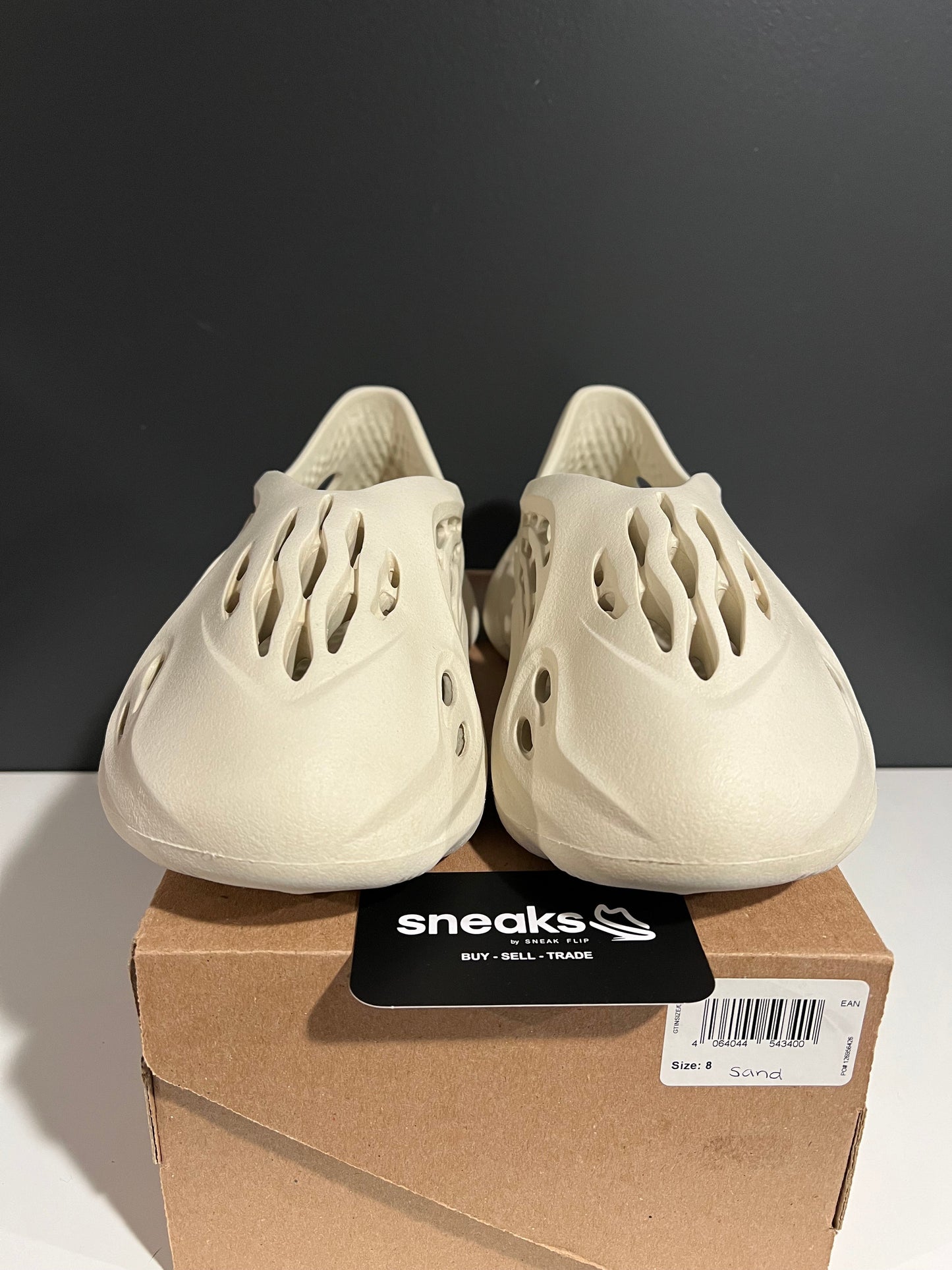 adidas Yeezy Foam RNNR Sand - Used
