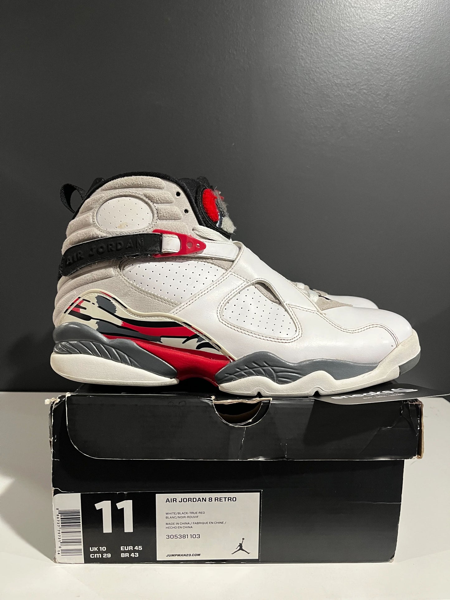 Jordan 8 Retro Bugs Bunny (2013) - Used