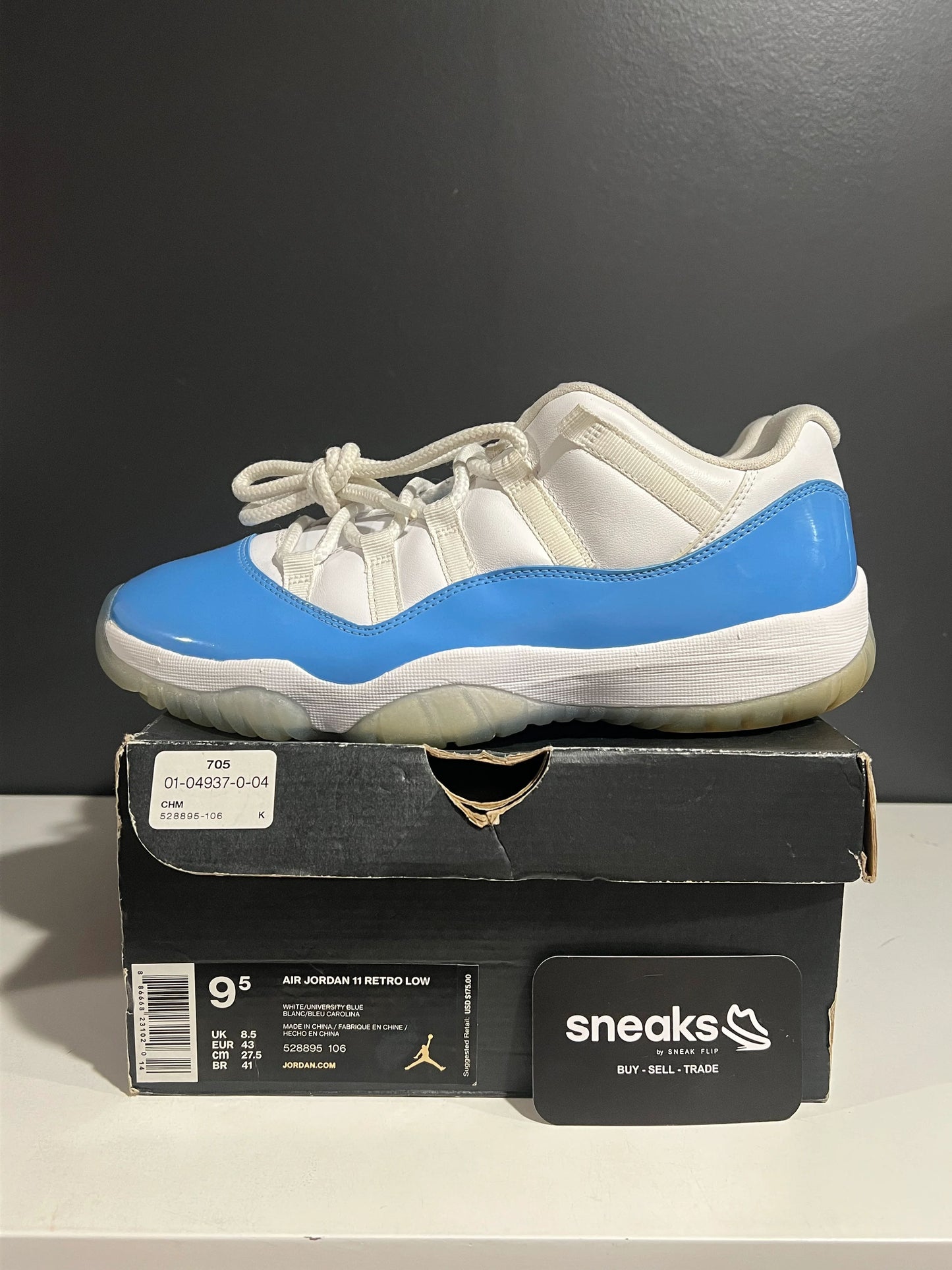 Jordan 11 Retro Low University Blue (2017) - Used