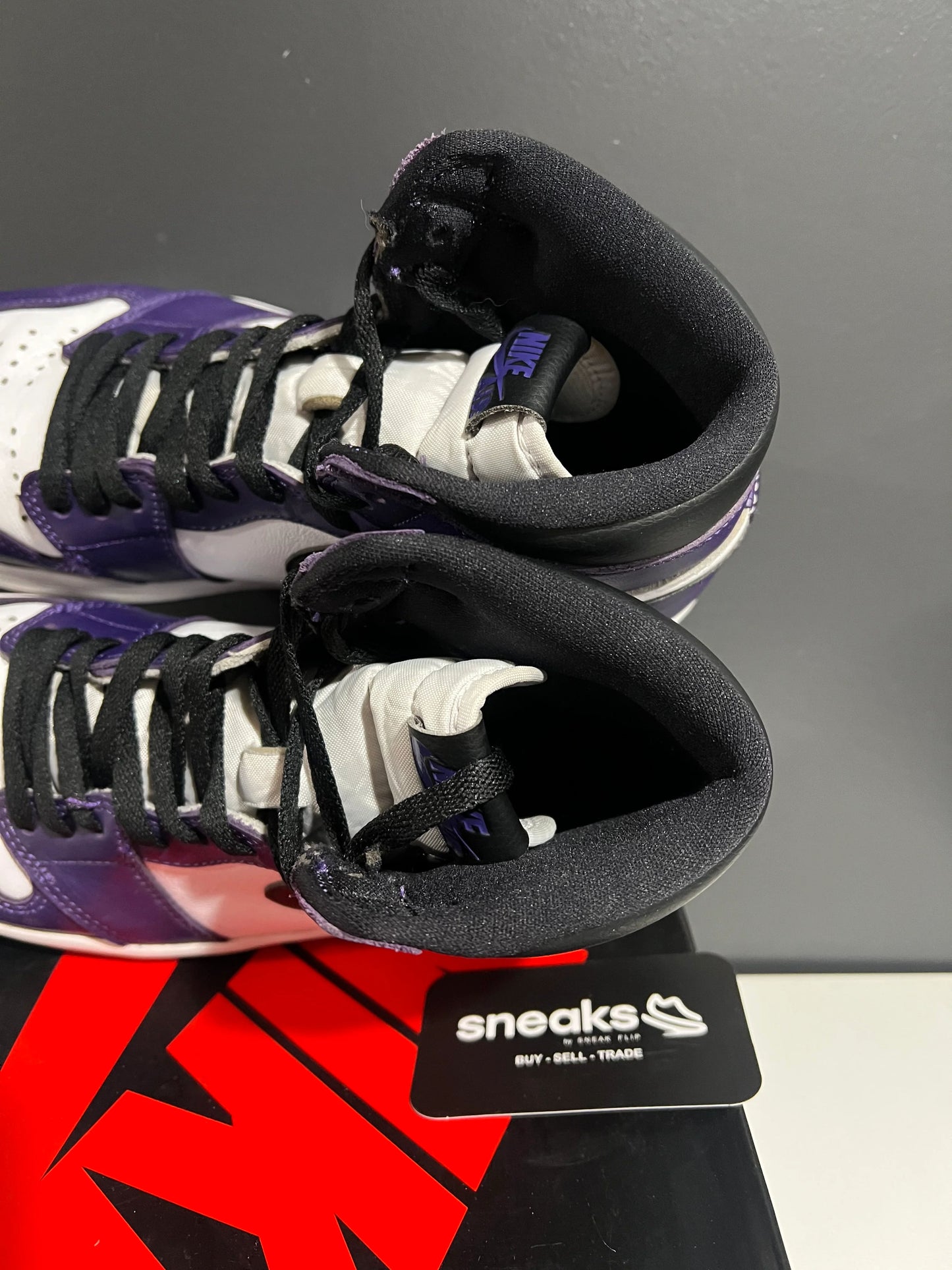 Jordan 1 Retro High Court Purple White - Used