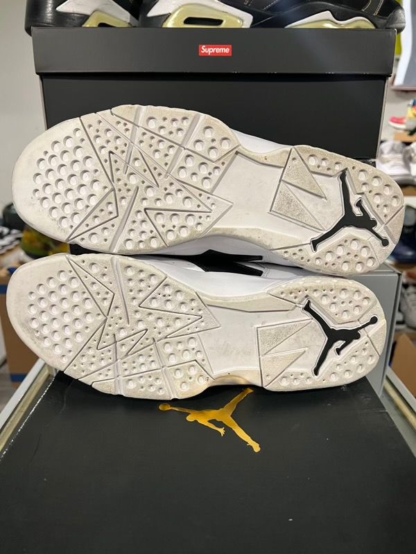USED SIZE 9.5M Jordan 7 Retro Championship Pack Champagne - Used