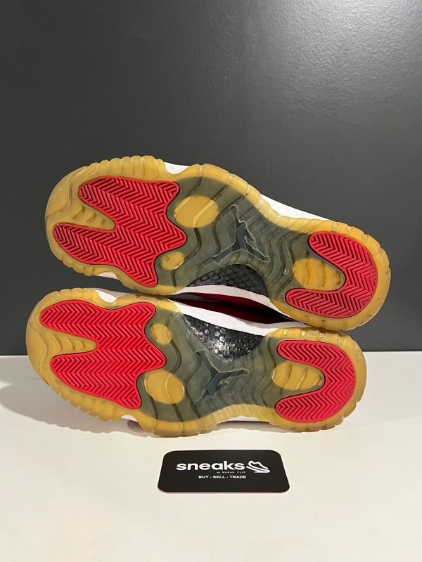 Jordan 11 Retro Win Like 96 - USED NO BOX