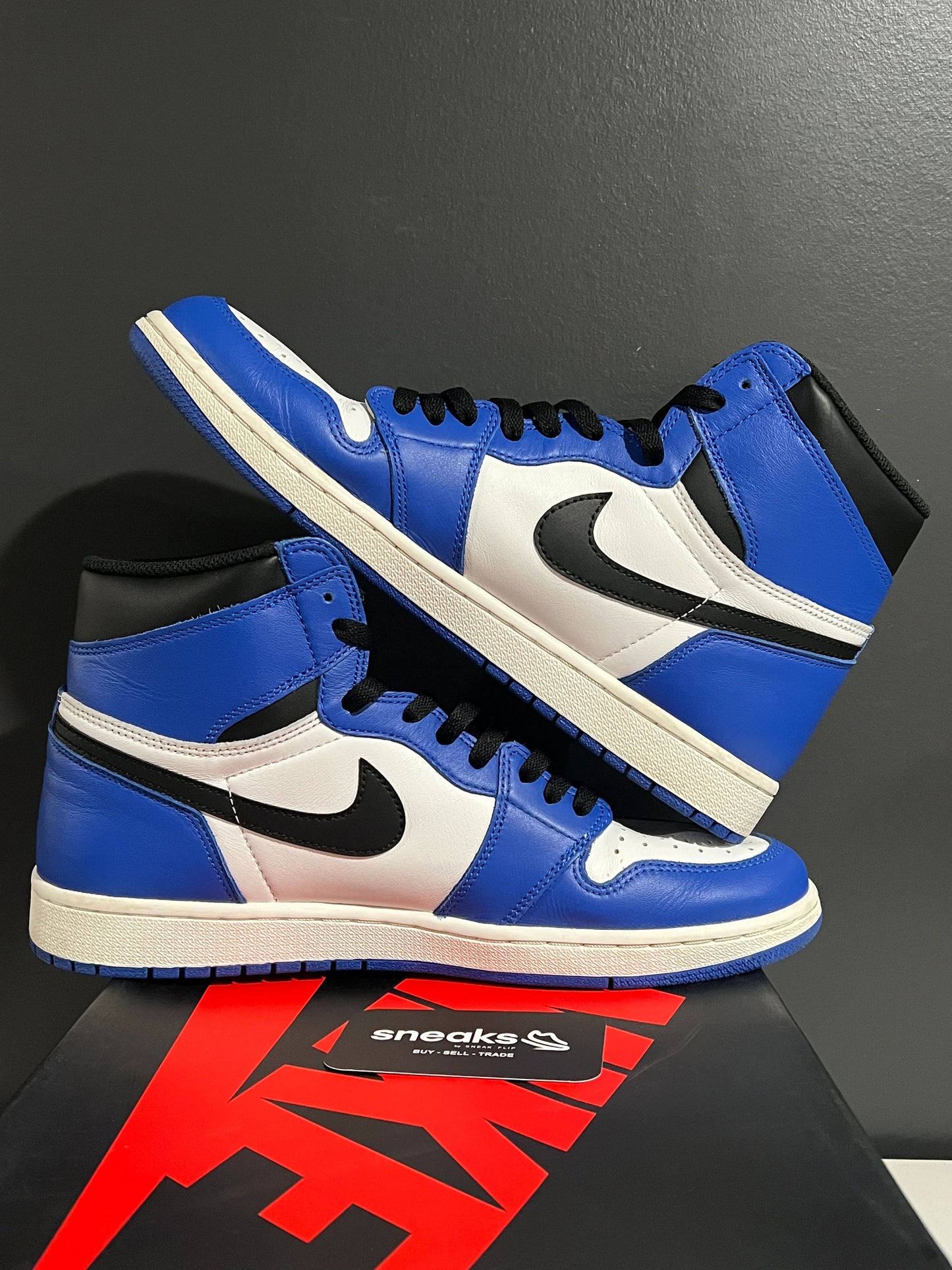 Jordan 1 Retro High OG Laney - Used