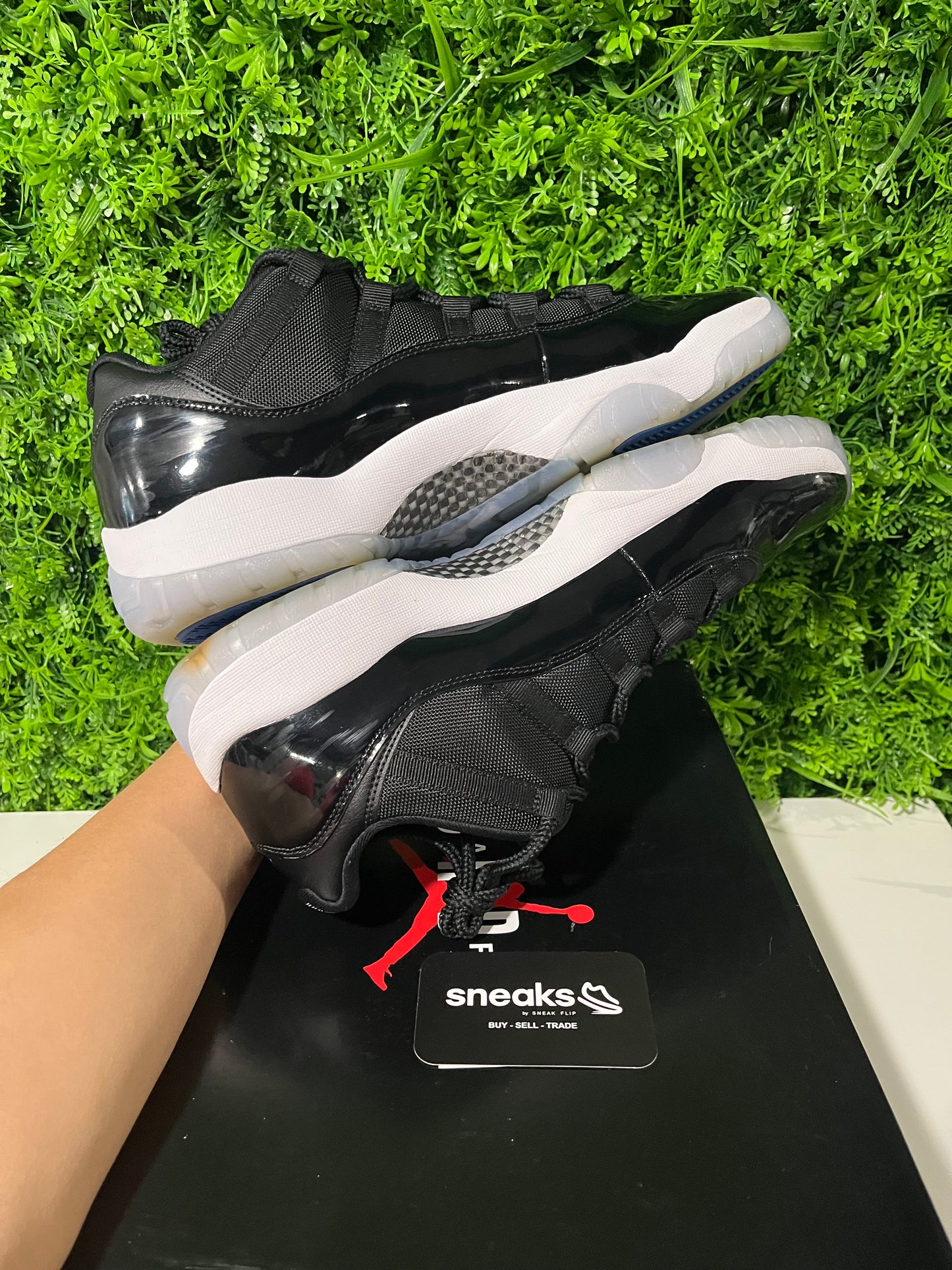 USED Air Jordan 11 Retro Low Space Jam FV5104-004 SIZE 13M OG ALL