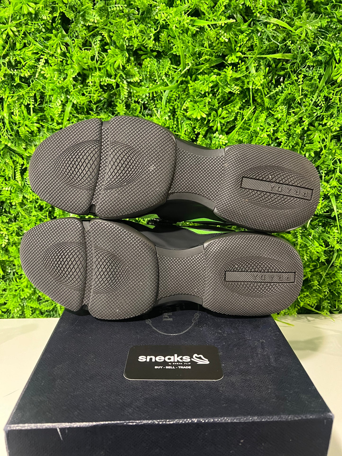 USED Prada Cloudbust Acid Green 2OG064-2OBZ-F0JNB SIZE 12M OG ALL