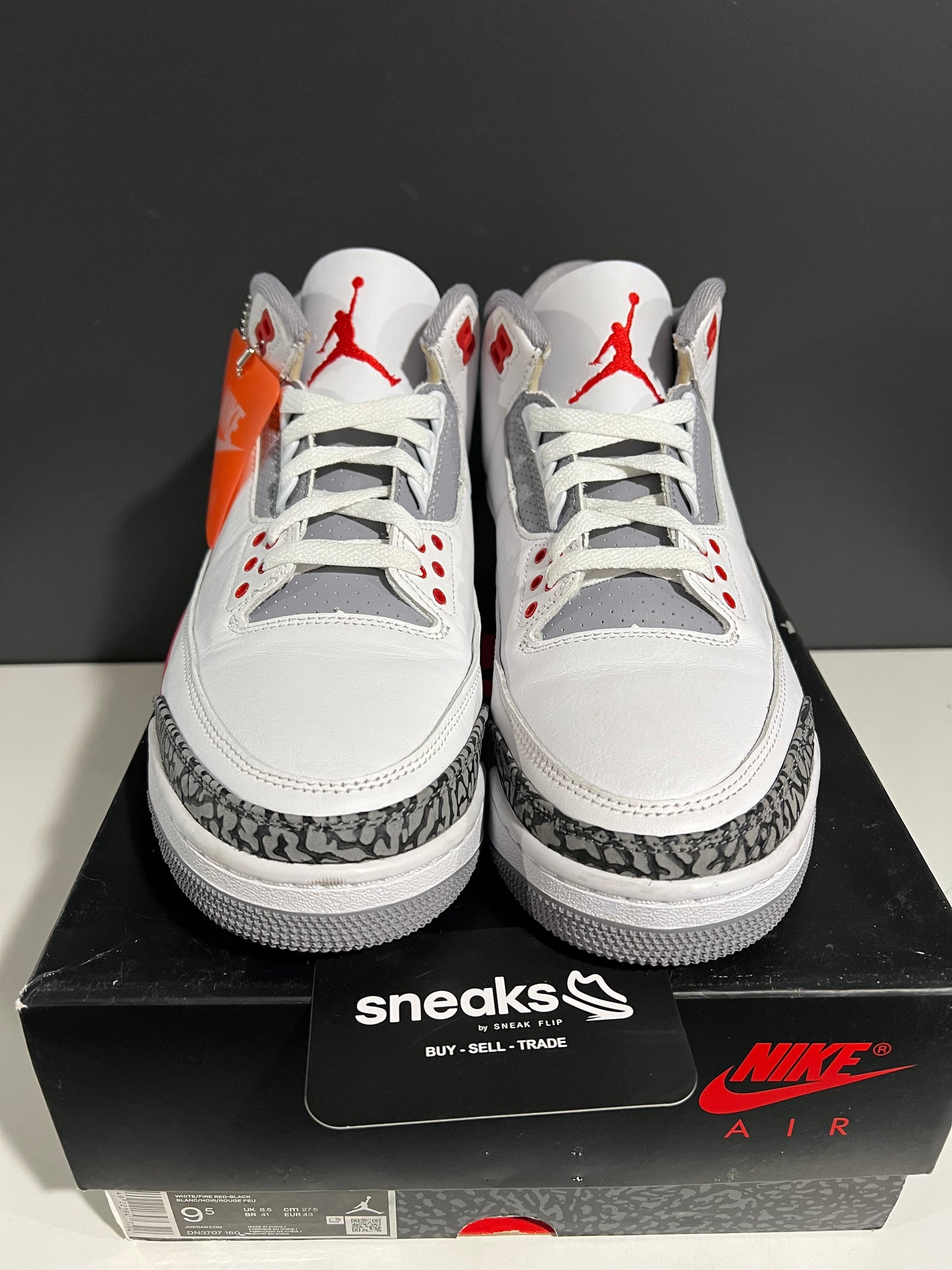 USED Air Jordan 3 Retro Fire Red 2022 DN3707-160 SIZE 9.5M OG ALL AG25-341