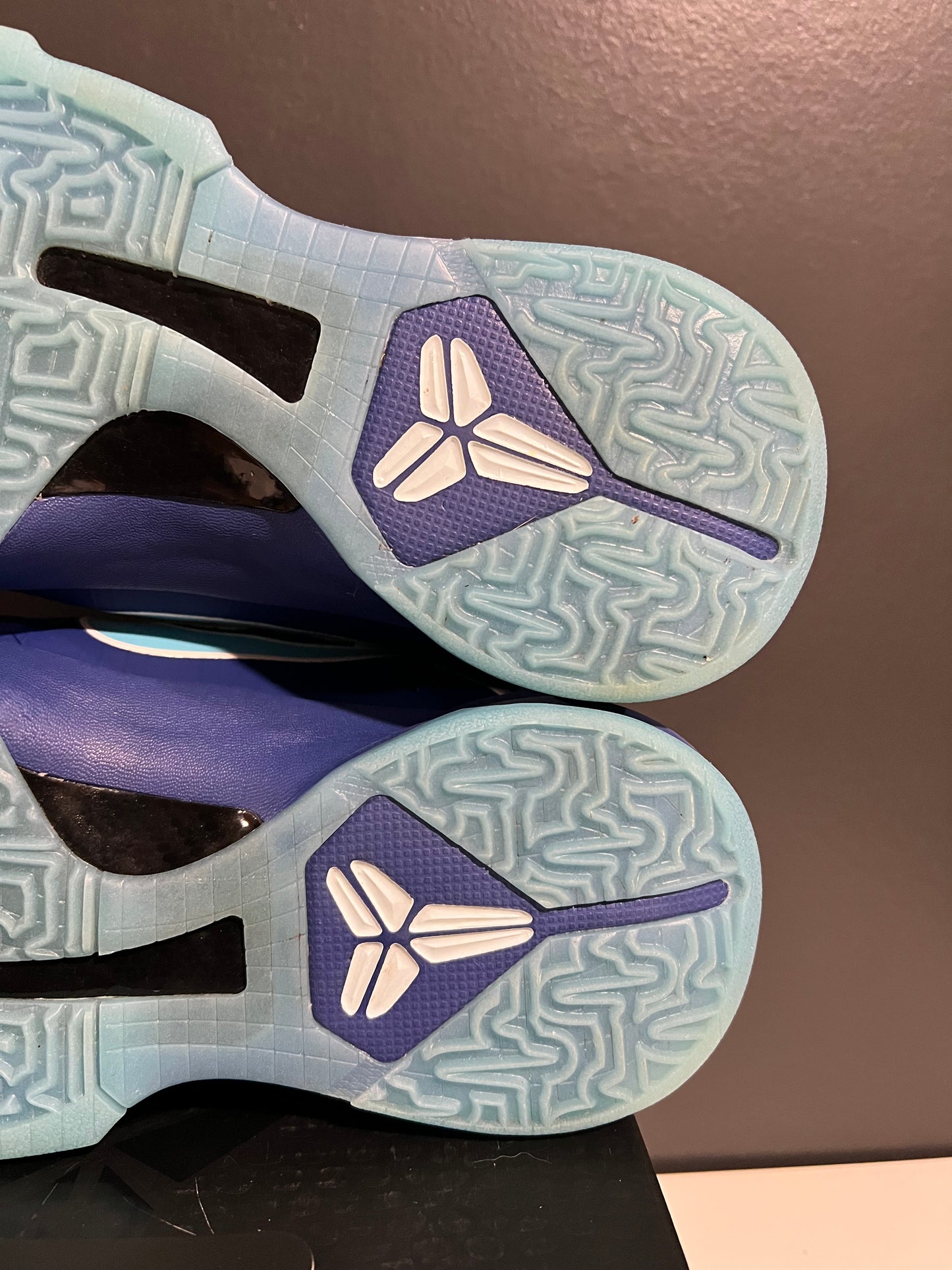 USED Zoom Kobe 5 GS X-Ray HM9522-400 SIZE 6.5Y OG ALL AG25-356