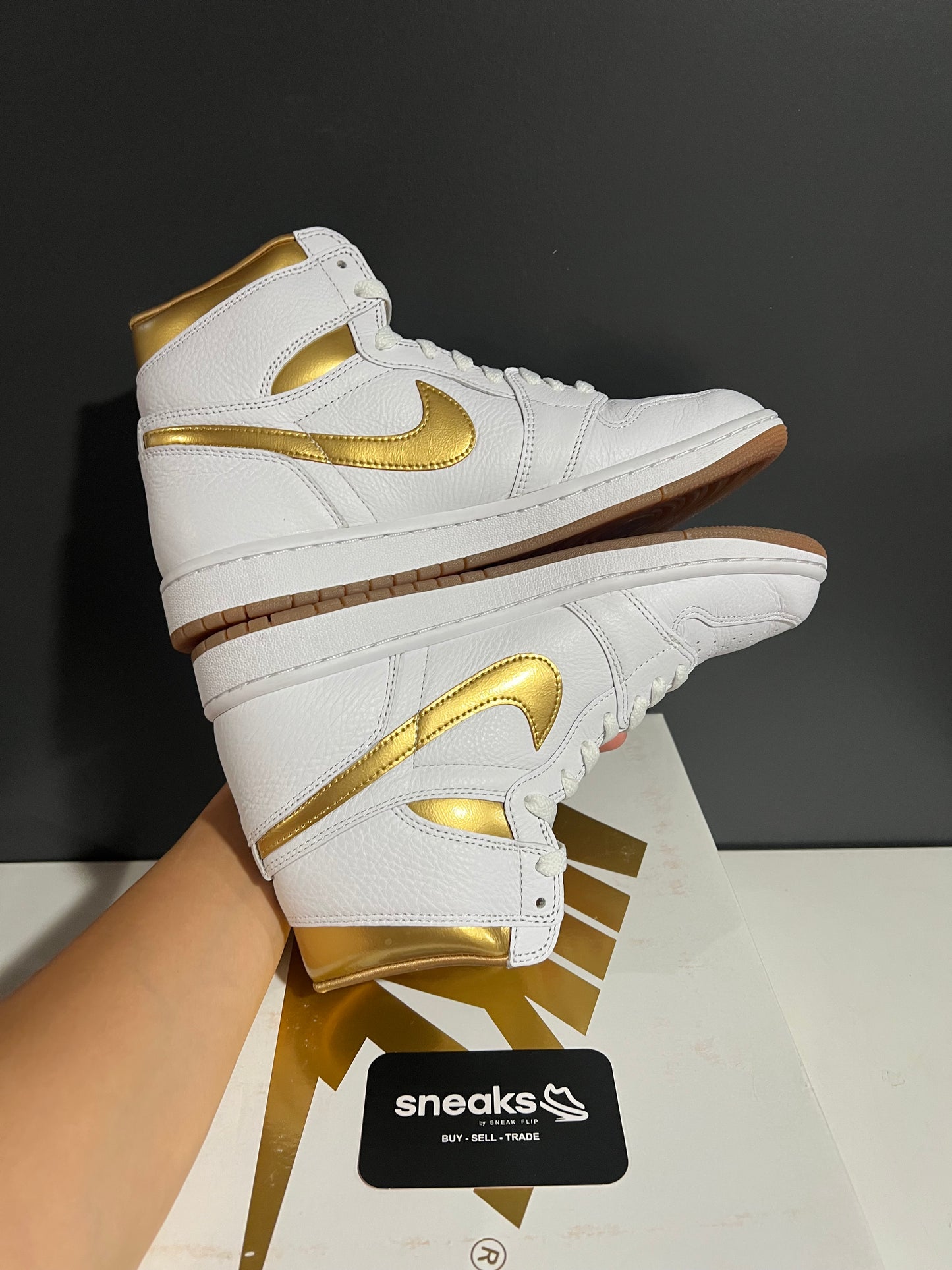 USED Air Jordan 1 Retro High OG White Metallic Gold (Women’s) FD2596-107 SIZE 9.5W/8M OG ALL JY25-304