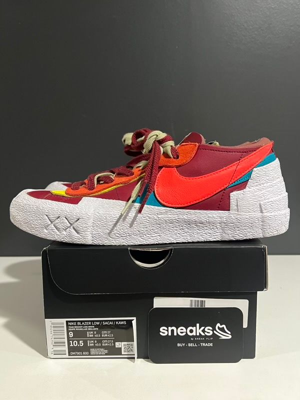 USED SIZE 9M Nike Blazer Low sacai KAWS Red - Used