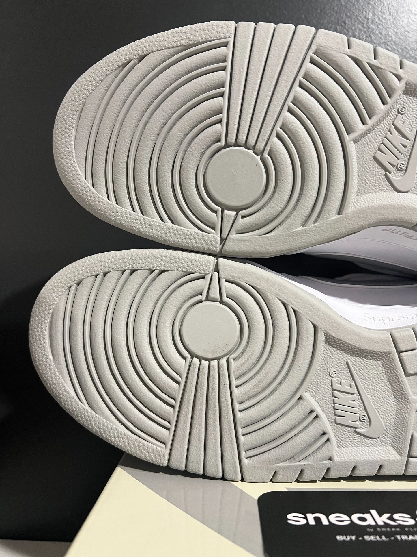 Nike SB Dunk Low Supreme 94 White Metallic Silver