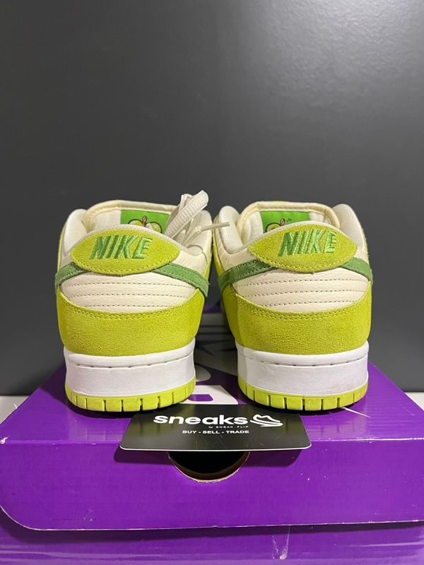 USED SIZE 10.5M Nike SB Dunk Low Green Apple - Used
