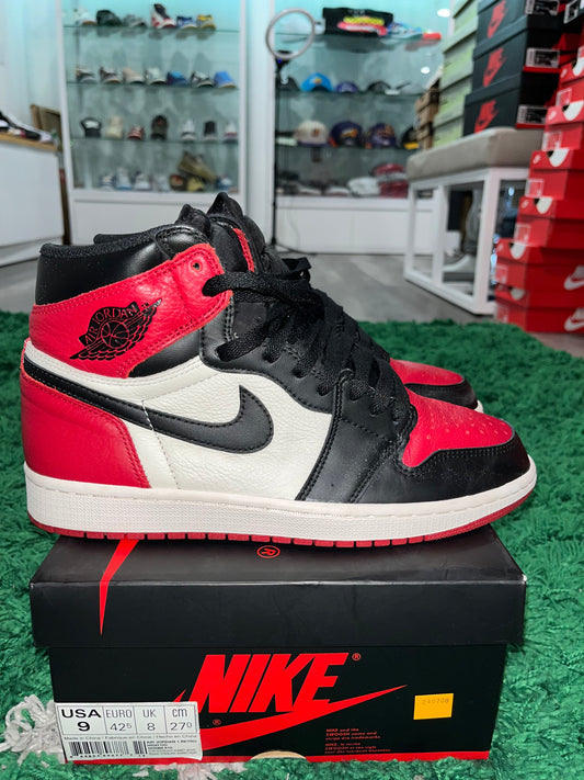 Air Jordan 1 Retro High OG Bred Toe 555088-610 USED SIZE 9M