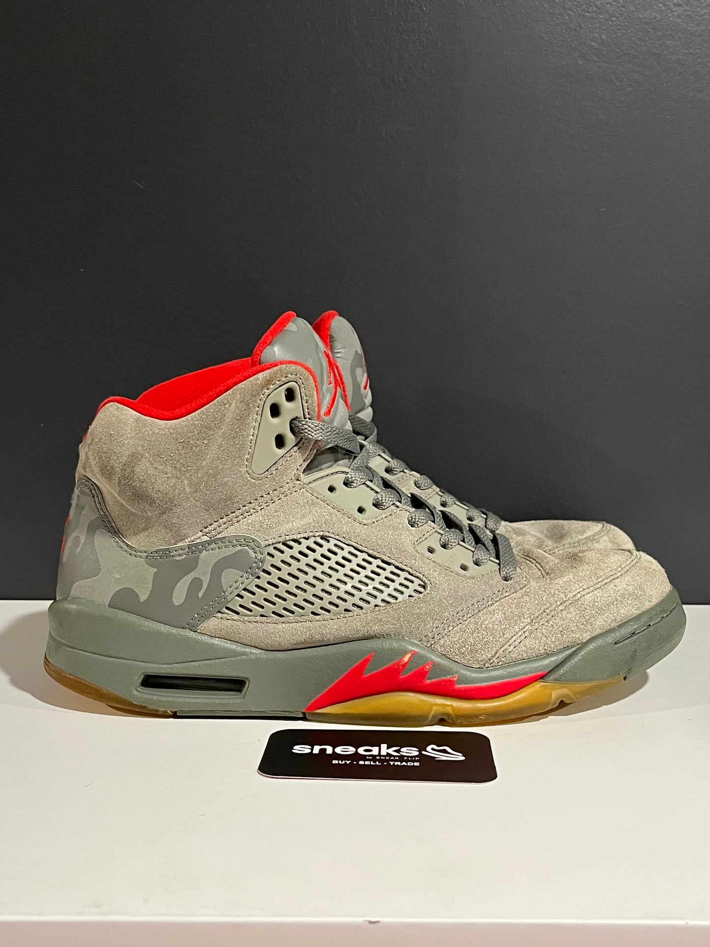 USED Air Jordan 5 Retro Camo 136027-051 SIZE 10M NO BOX JY25-194