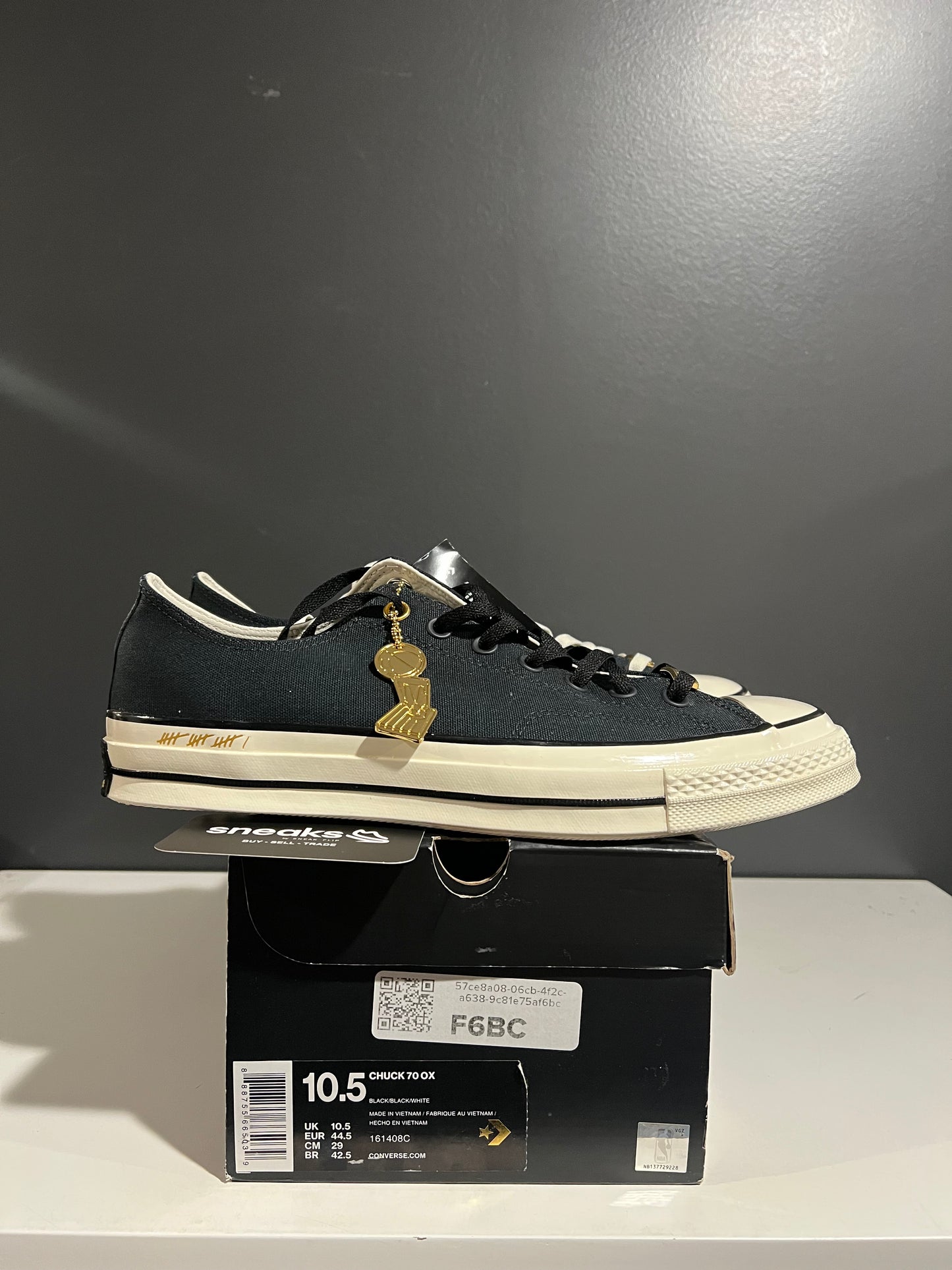 NEW Converse Chuck Taylor All Star Ox 30 and 40 161408C SIZE 10.5M OG ALL JN25-312