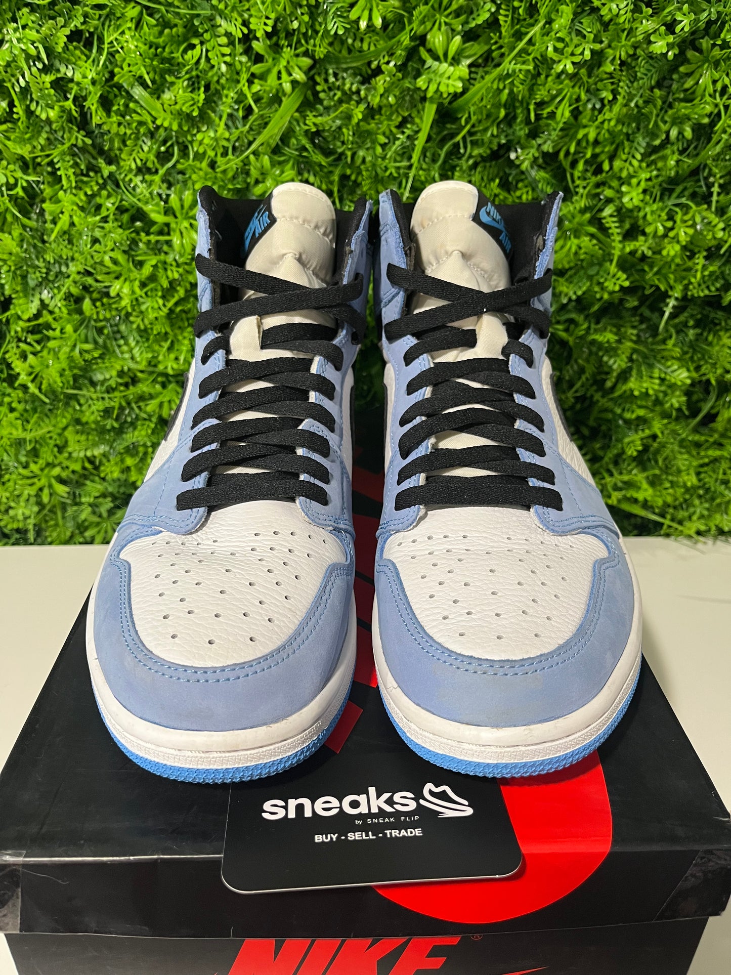 USED Air Jordan 1 Retro High OG University Blue 555088-134 SIZE 13.5W/12M OG ALL